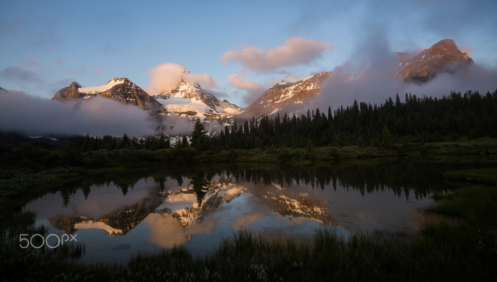 Minolta AF 28-80mm F3.5-5.6 II sample photo. Mountain magic photography