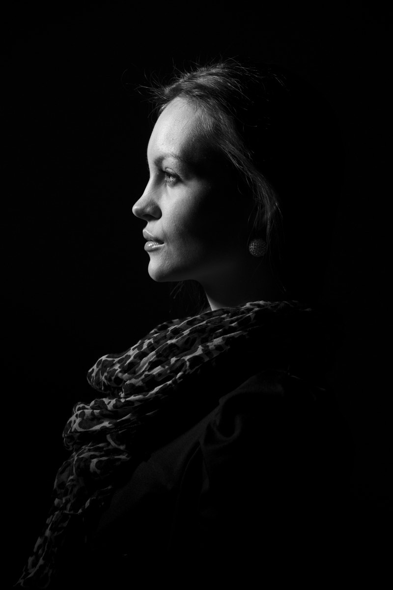 Nikon D3X sample photo. Model simona nitra photography