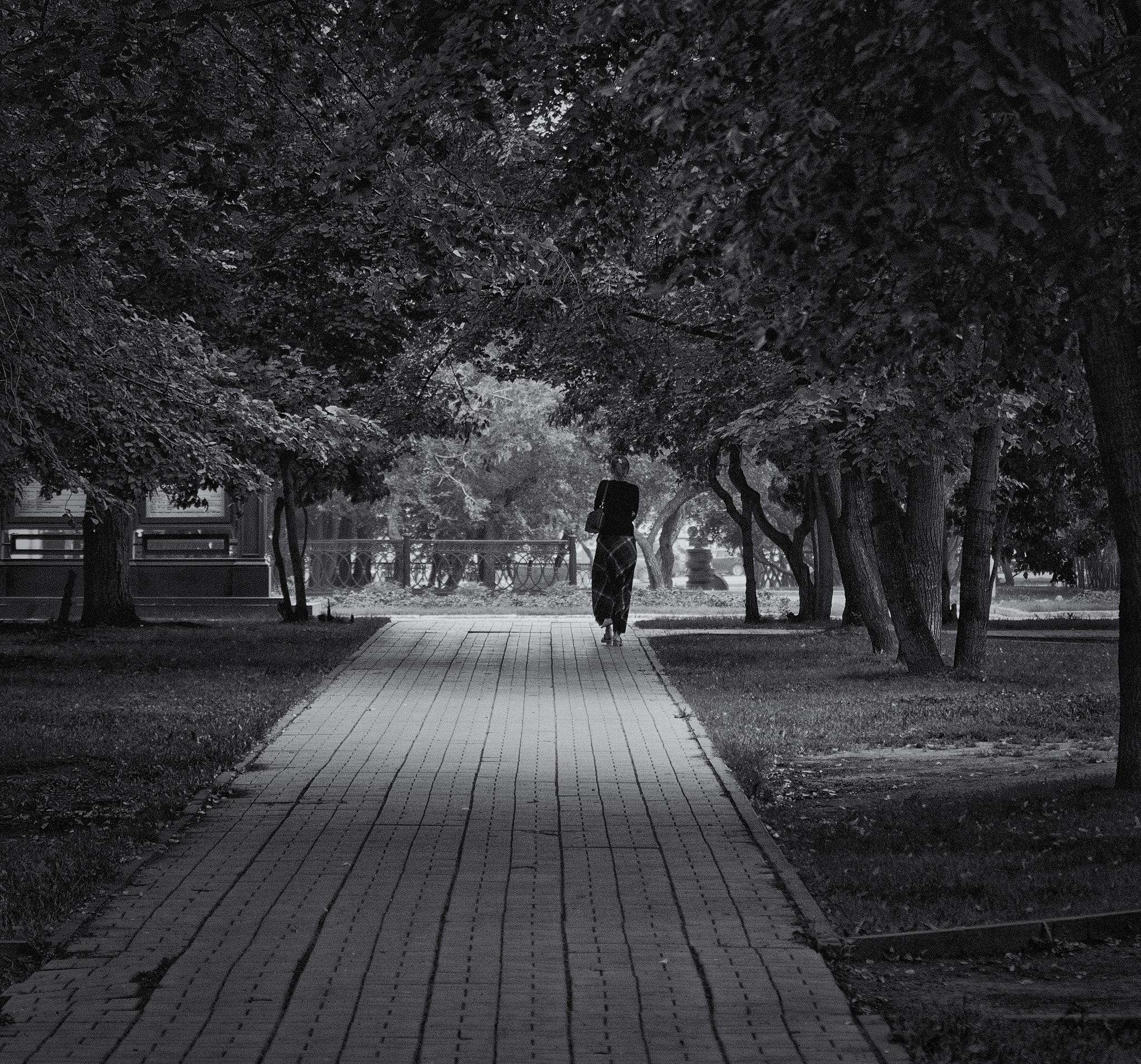 Tamron SP 35mm F1.8 Di VC USD sample photo. Bw twilight photography