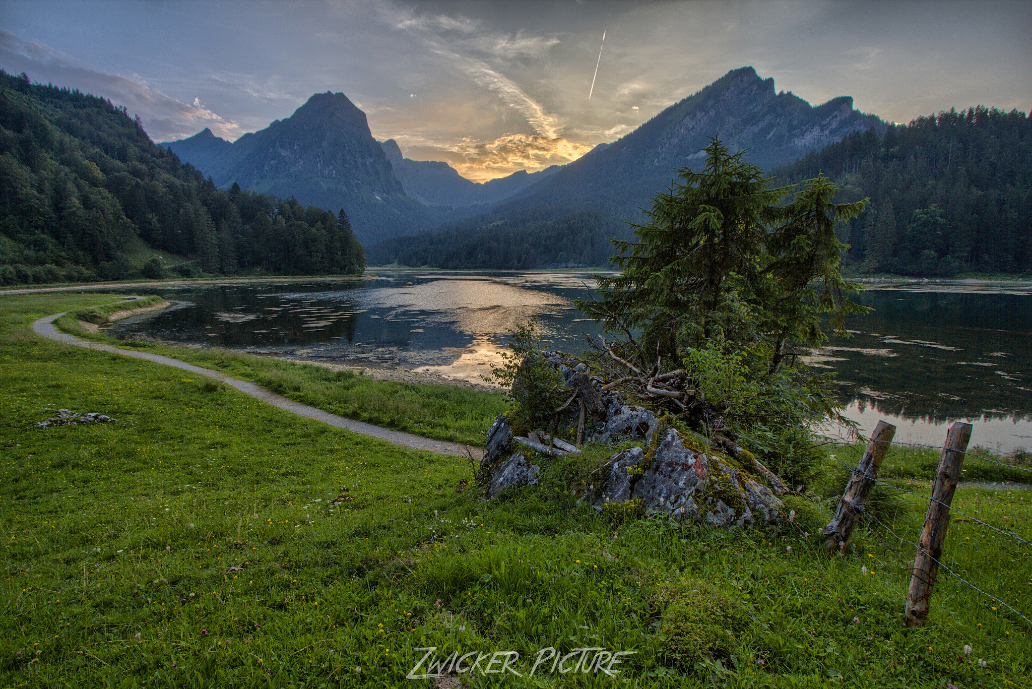10.0 - 22.0 mm sample photo. Obersee photography