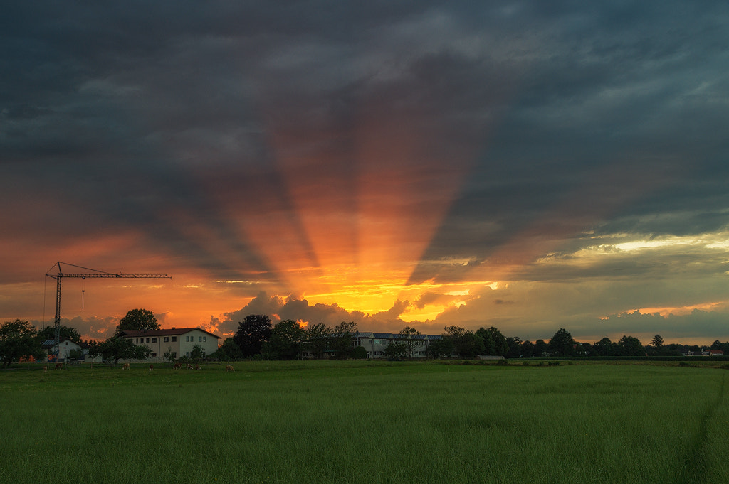 Sony SLT-A57 sample photo. Crepuscular rays photography