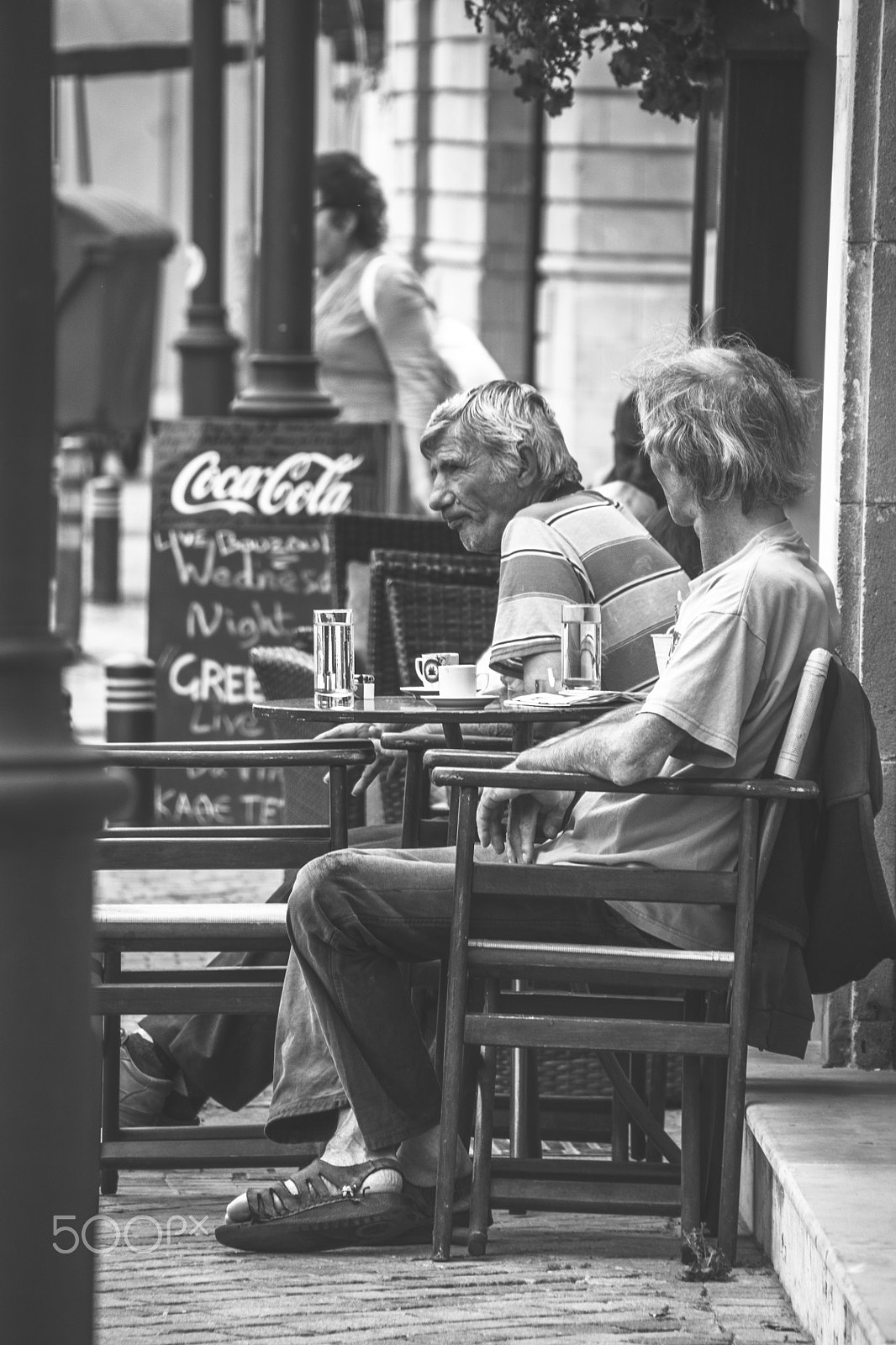 Sony Alpha DSLR-A500 + Sigma 18-250mm F3.5-6.3 DC OS HSM sample photo. Street scene - larnaca photography