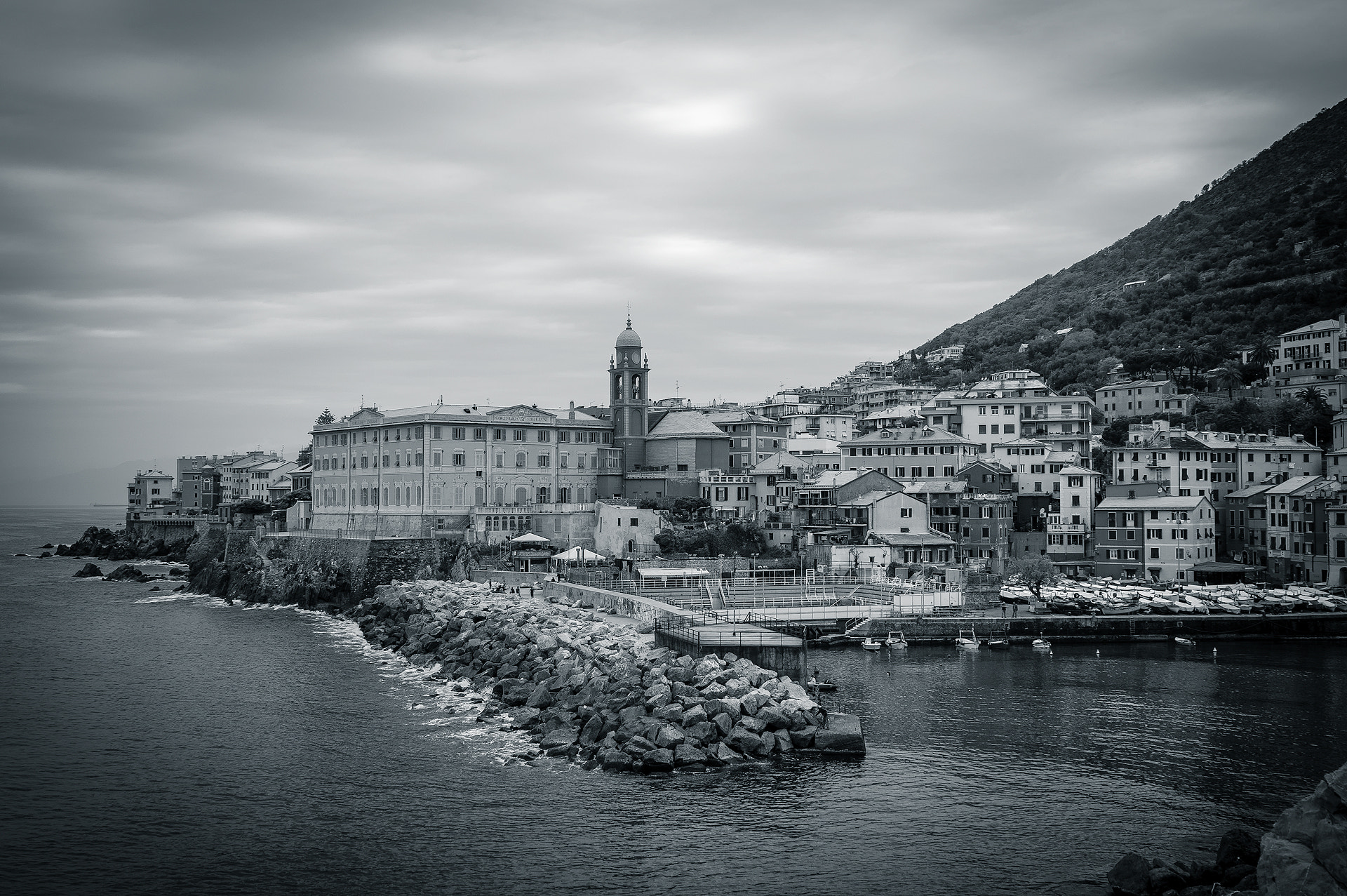 Nikon D700 + Samyang 35mm F1.4 AS UMC sample photo. Porticciolo di nervi [marine of nervi] photography