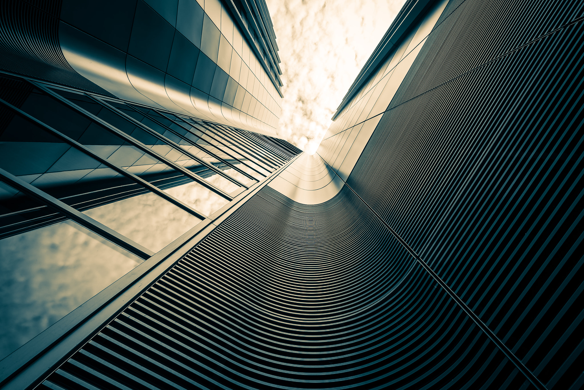 Fujifilm XF 10-24mm F4 R OIS sample photo. Curves photography