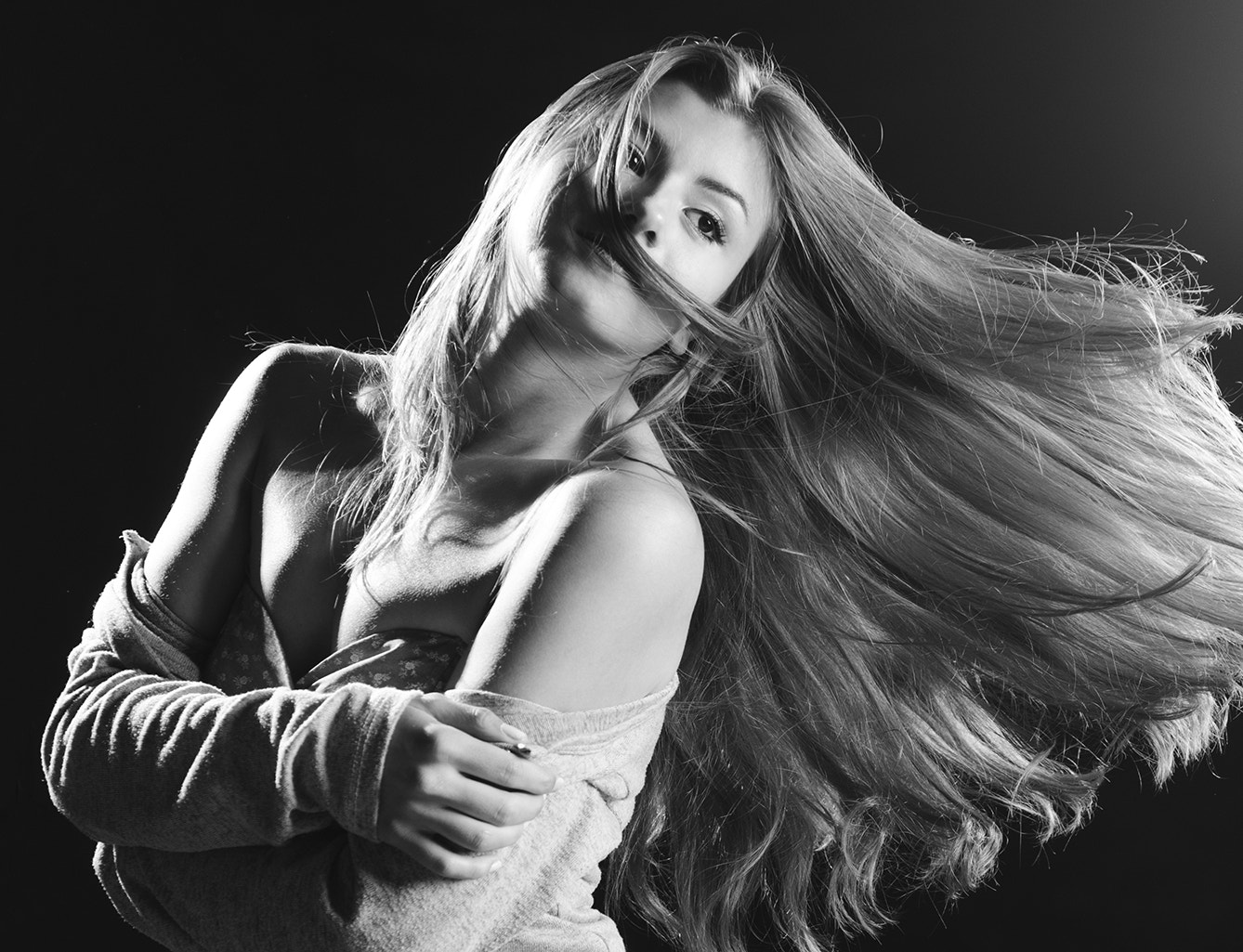 Nikon D7000 + AF Zoom-Nikkor 35-70mm f/2.8D sample photo. Ensaio book feminino photography