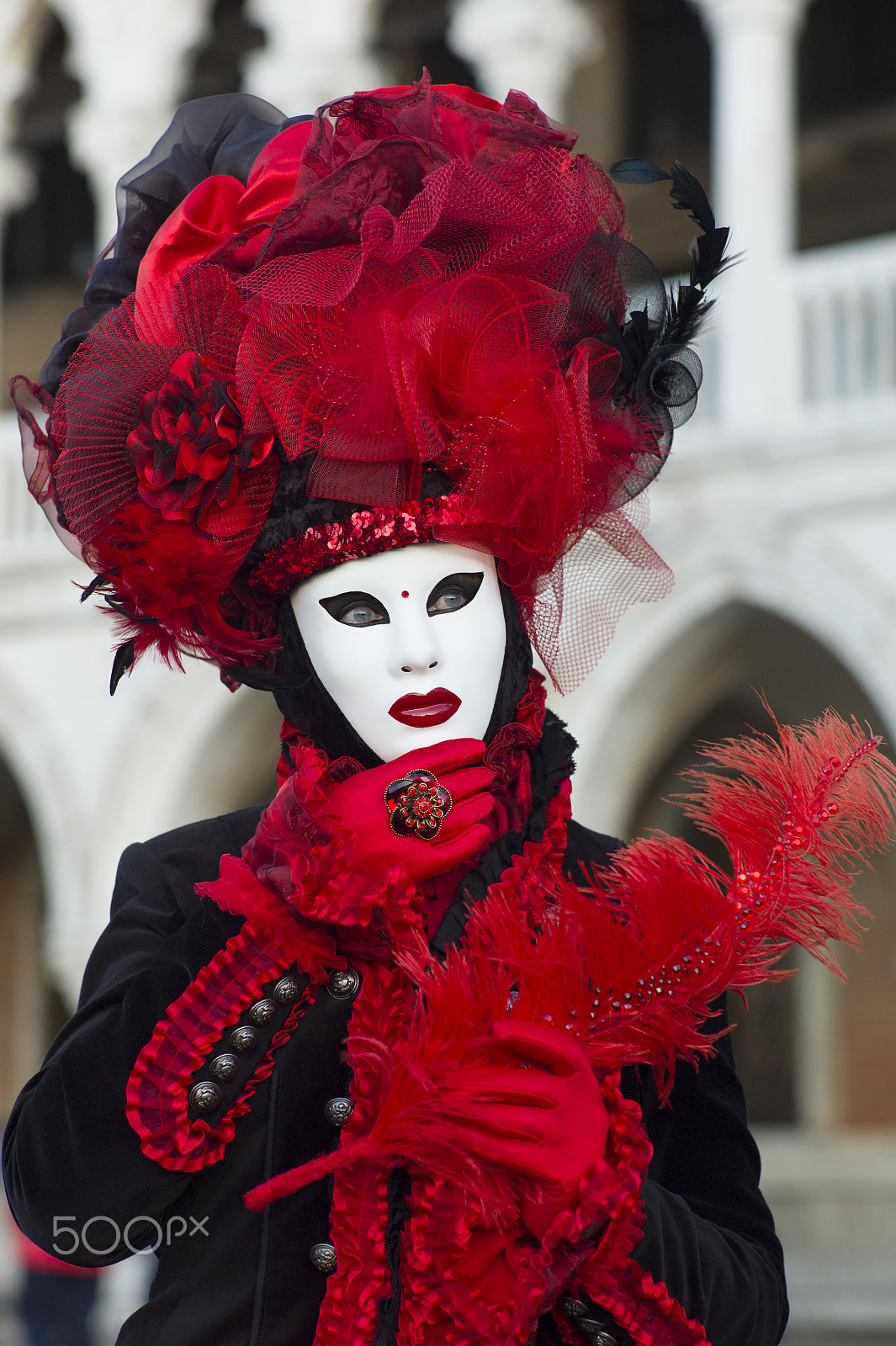 Leica M9 + Leica Summicron-M 90mm f/2 (II) sample photo. Model with red-black costume photography