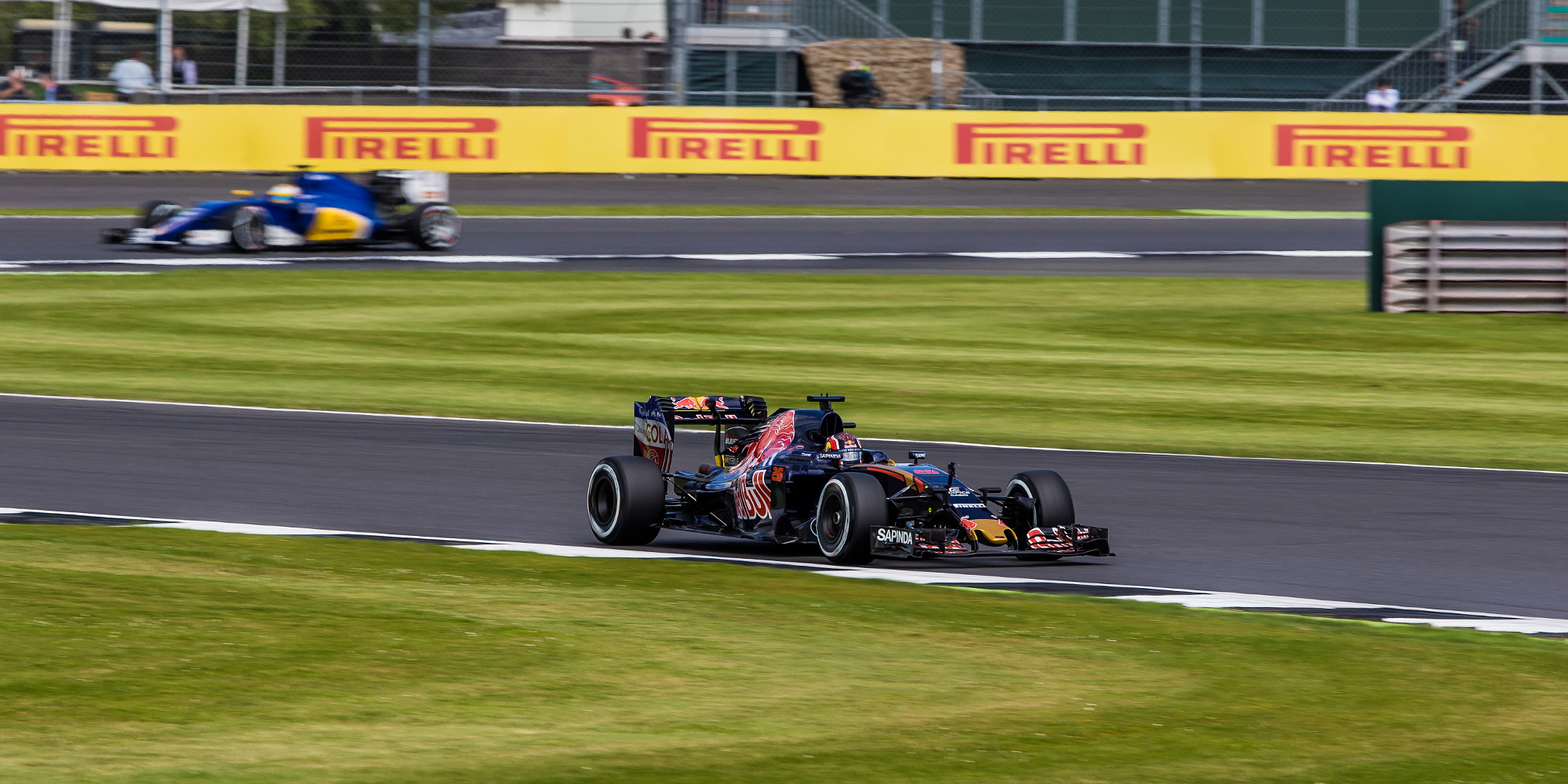Canon EF 100-400mm F4.5-5.6L IS USM sample photo. Formula 1 silverstone photography