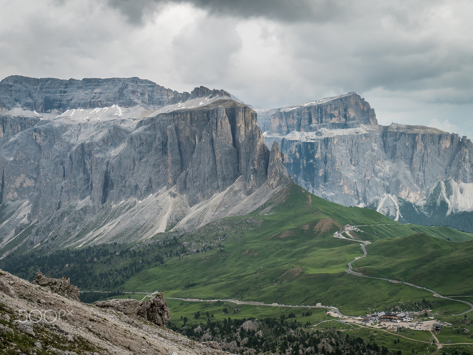 LUMIX G VARIO 14-42/F3.5-5.6 II sample photo. Langkofel hike photography