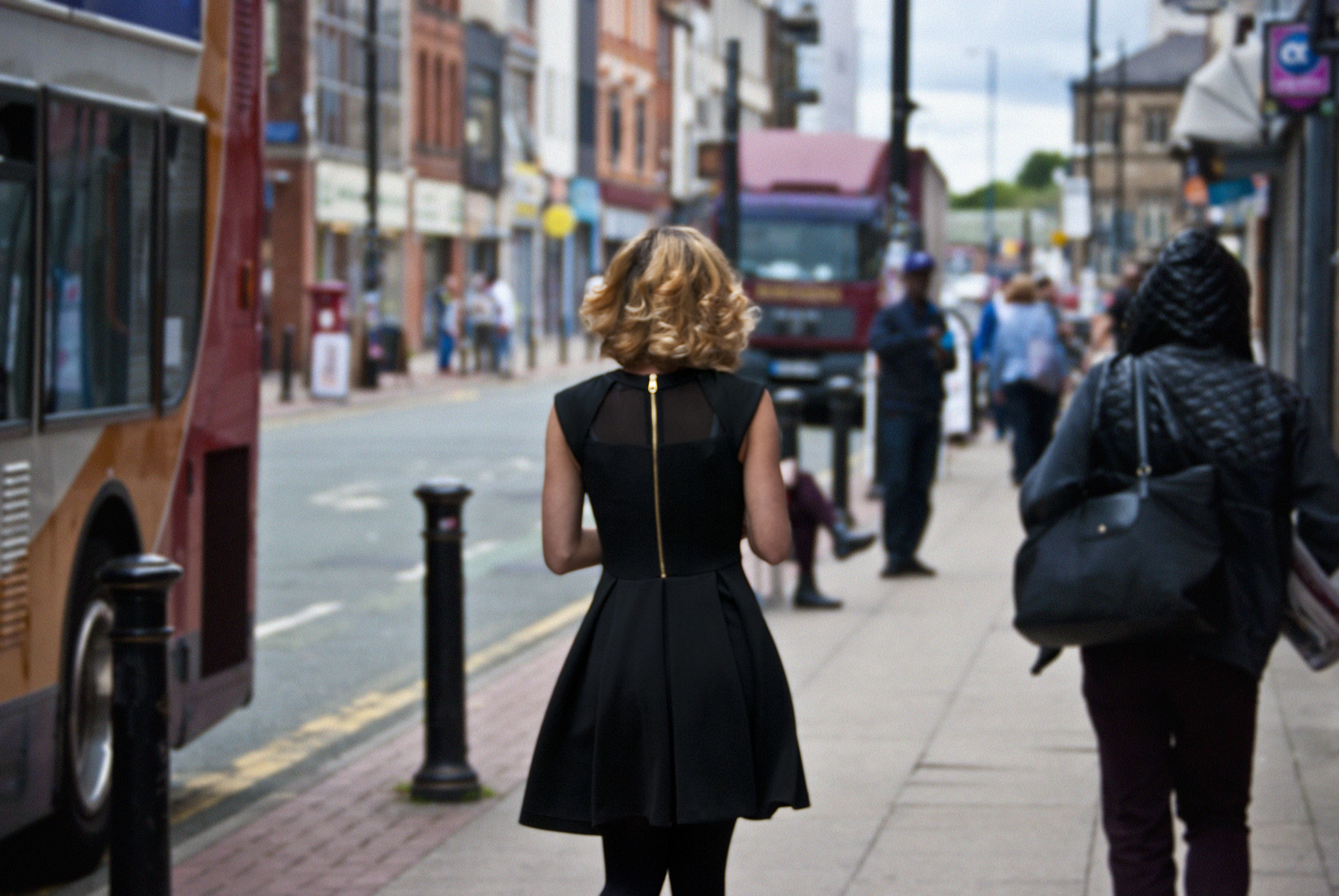 Nikon D80 sample photo. She stands there all alone photography