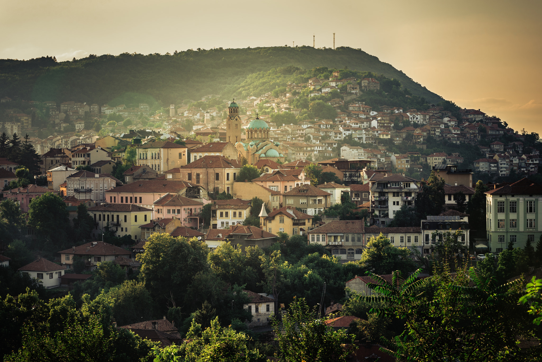 Nikon AF-Nikkor 80-200mm F2.8D ED sample photo. Sunset in veliko tarnovo, a city in north central bulgaria. dome photography