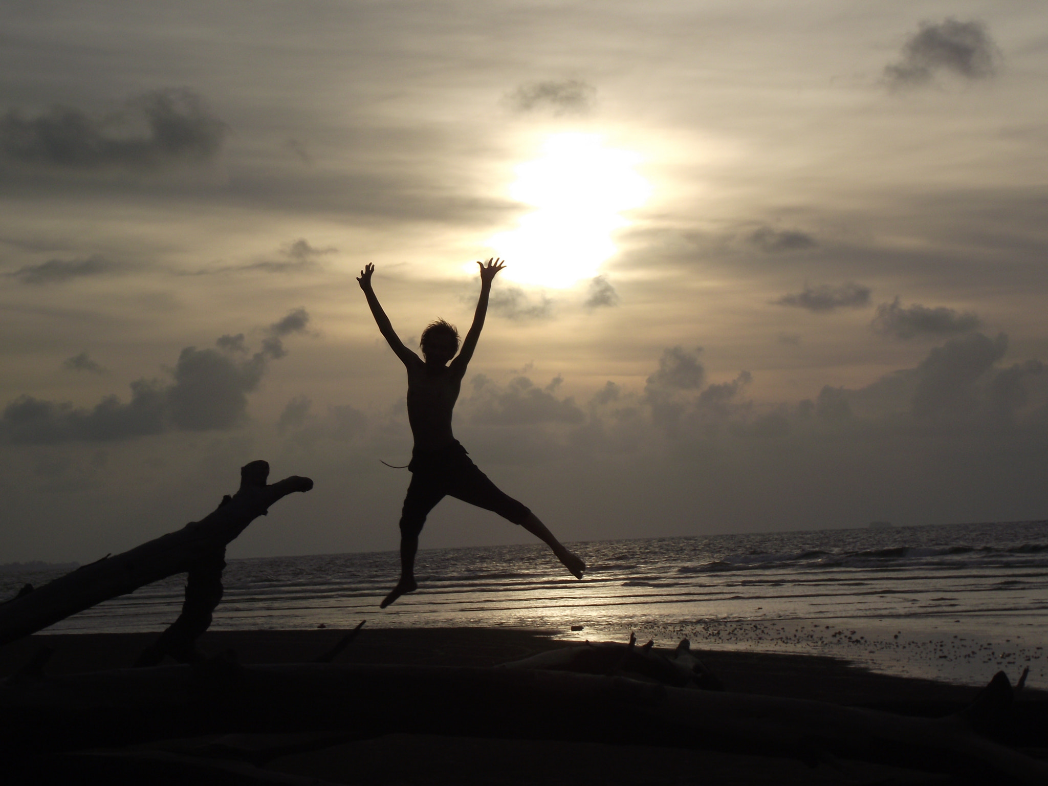 FujiFilm FinePix S1600 (FinePix S1770) sample photo. Sunset at beringgis beach photography