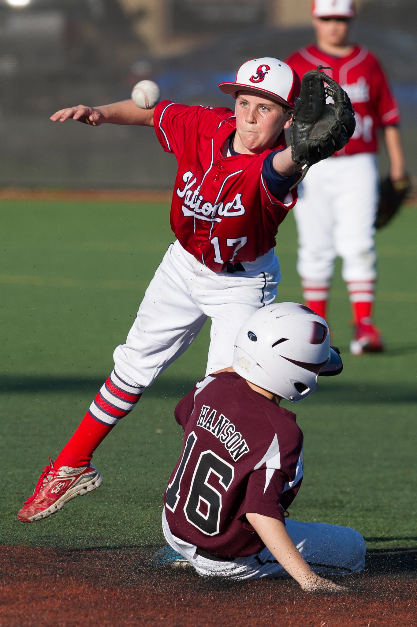 AF-S Nikkor 300mm f/2.8D IF-ED II sample photo. 021615 image of the game photography