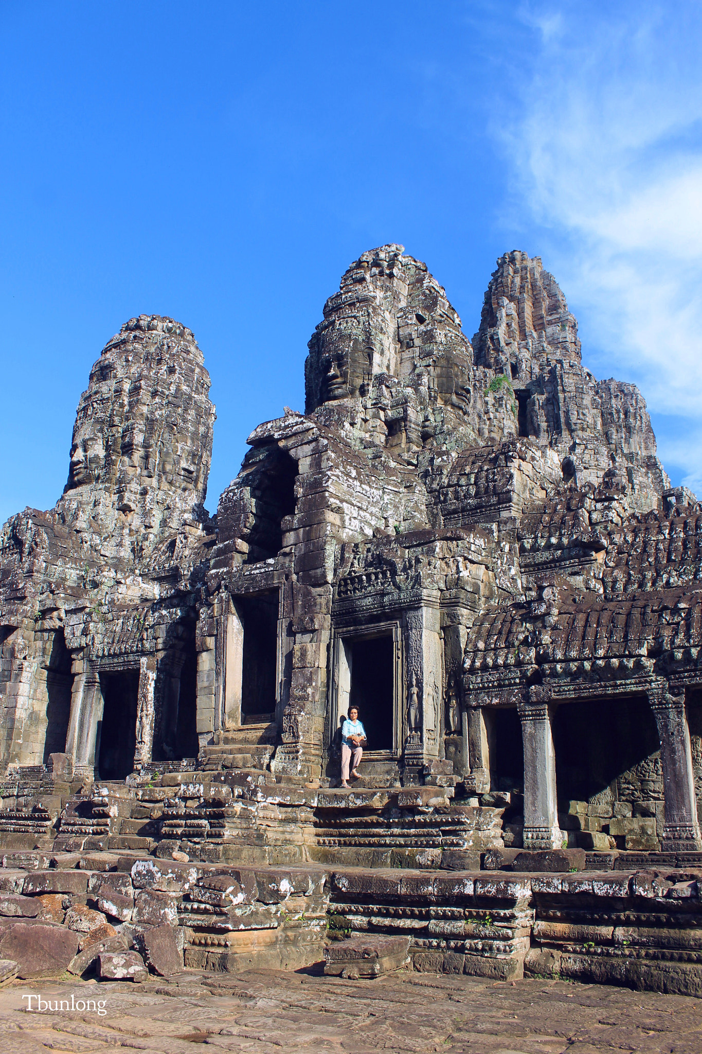 Canon EOS 1100D (EOS Rebel T3 / EOS Kiss X50) + Canon EF-S 18-55mm F3.5-5.6 IS II sample photo. Bayon temple photography