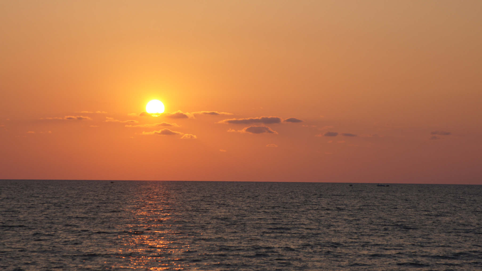 Sony DT 55-200mm F4-5.6 SAM sample photo. Evening on the black sea. photography