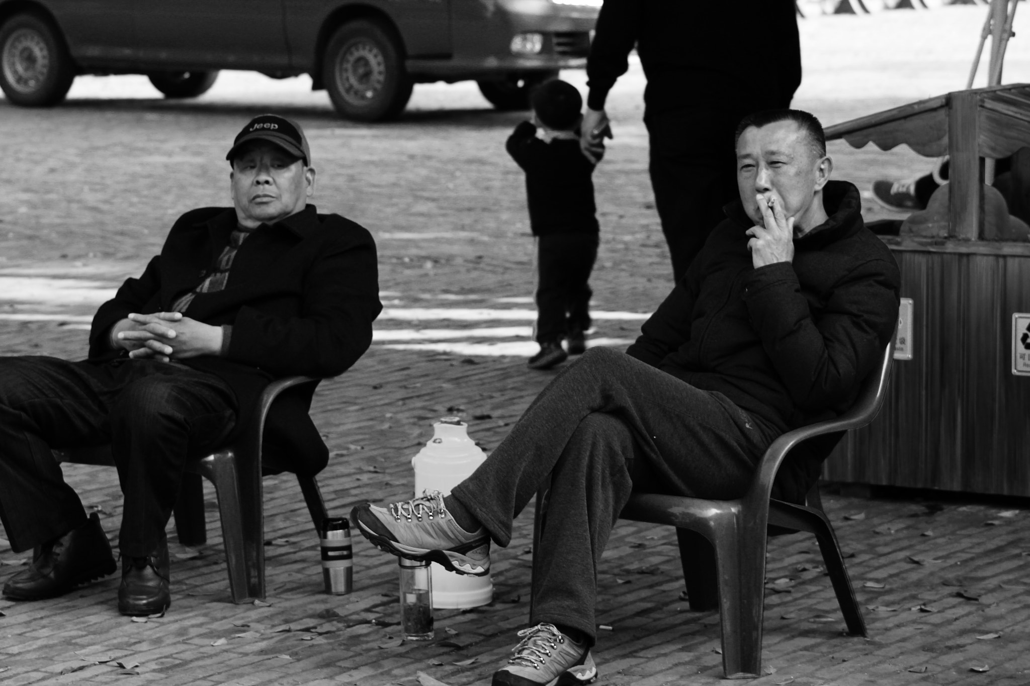 Canon EF75-300mm f/4-5.6 sample photo. Leisure time in southwest china photography