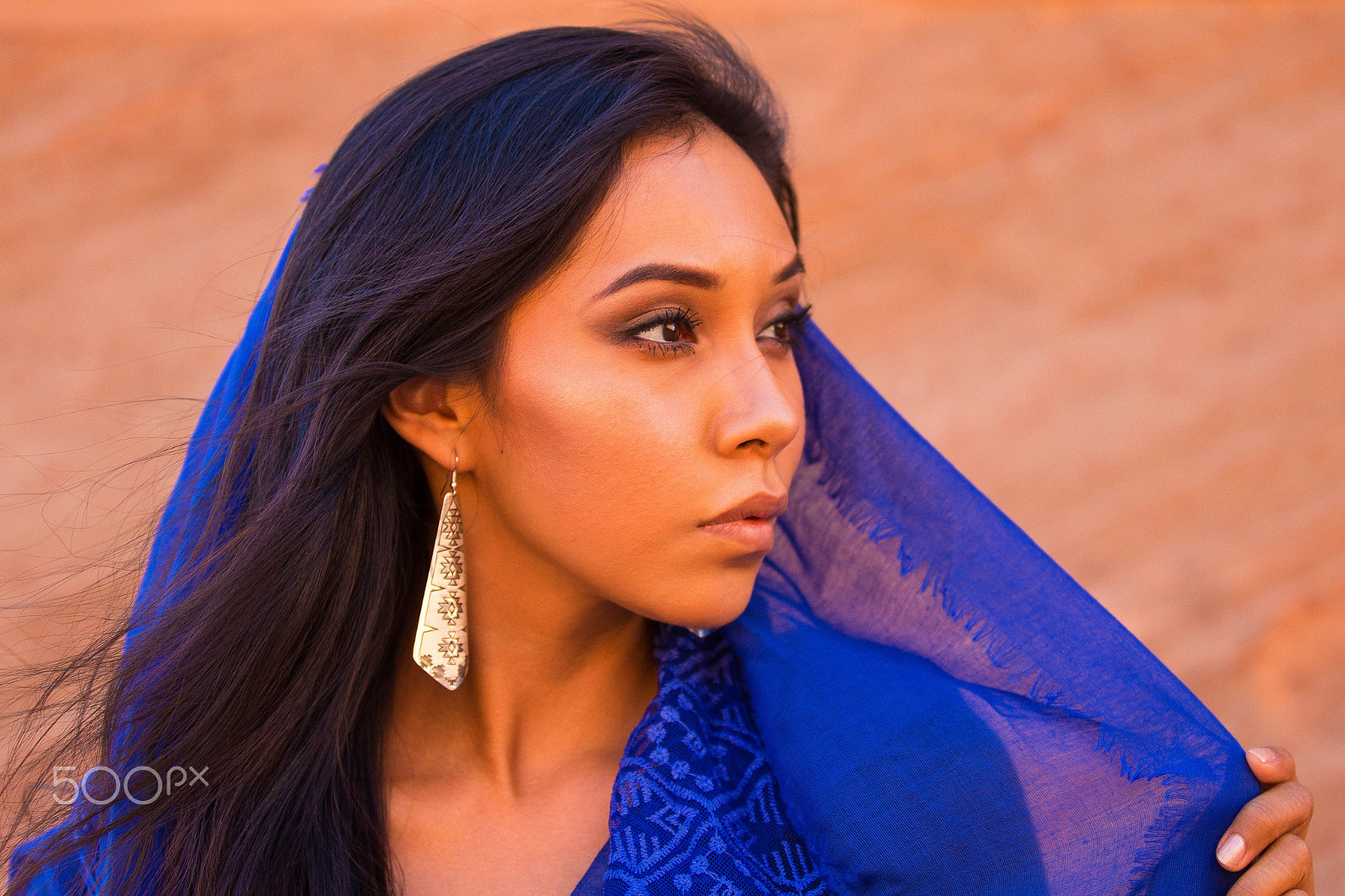 Canon EF 70-200mm F2.8L IS II USM sample photo. Blue scarf photography