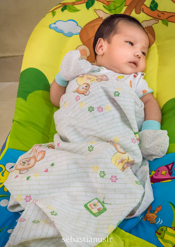 Samsung NX 20-50mm F3.5-5.6 ED sample photo. Baby 5 photography