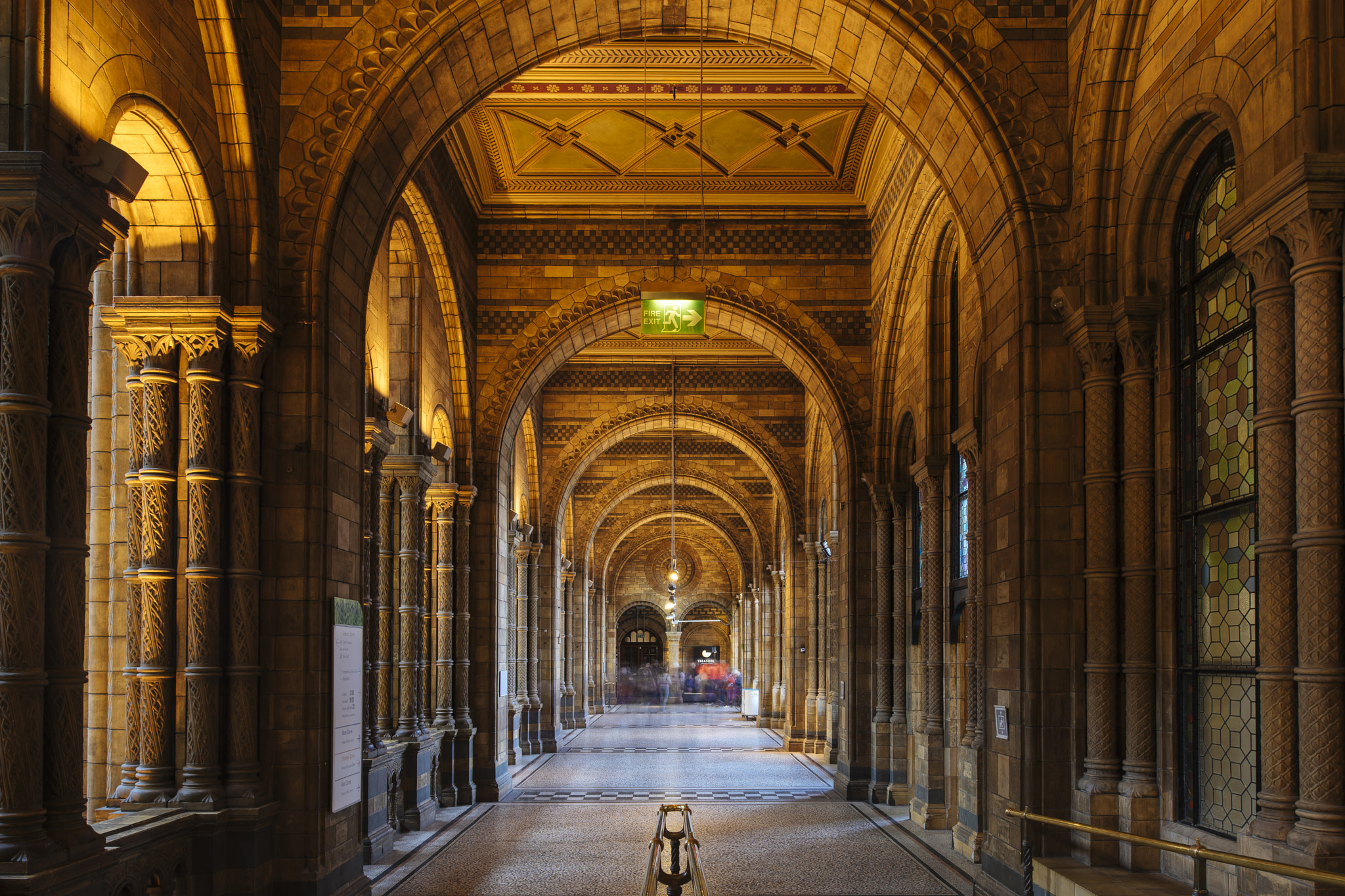 24mm F3.5 sample photo. Natural history museum photography