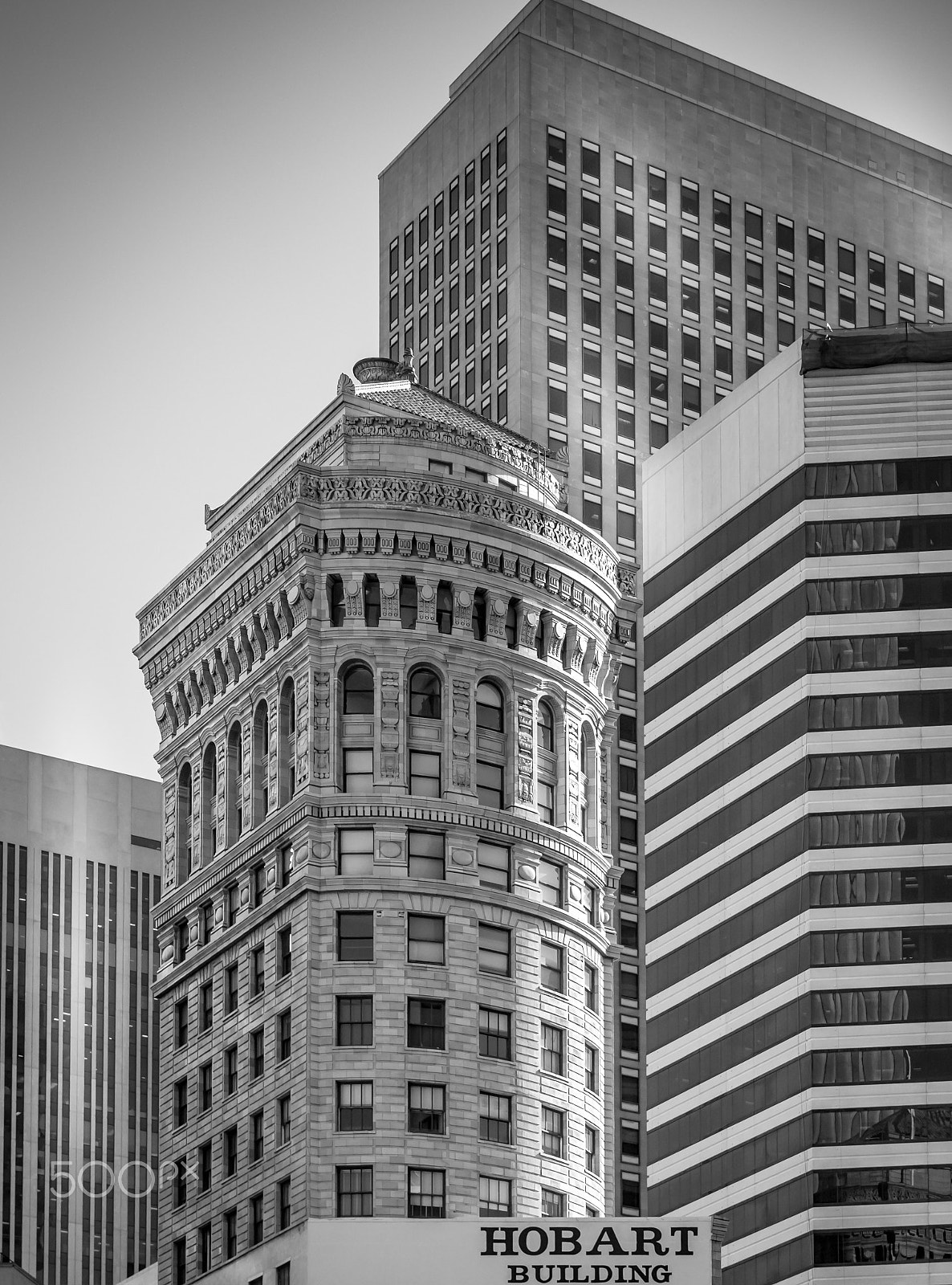 Sony a7R + 24-70mm F2.8 sample photo. Hobart building san francisco photography