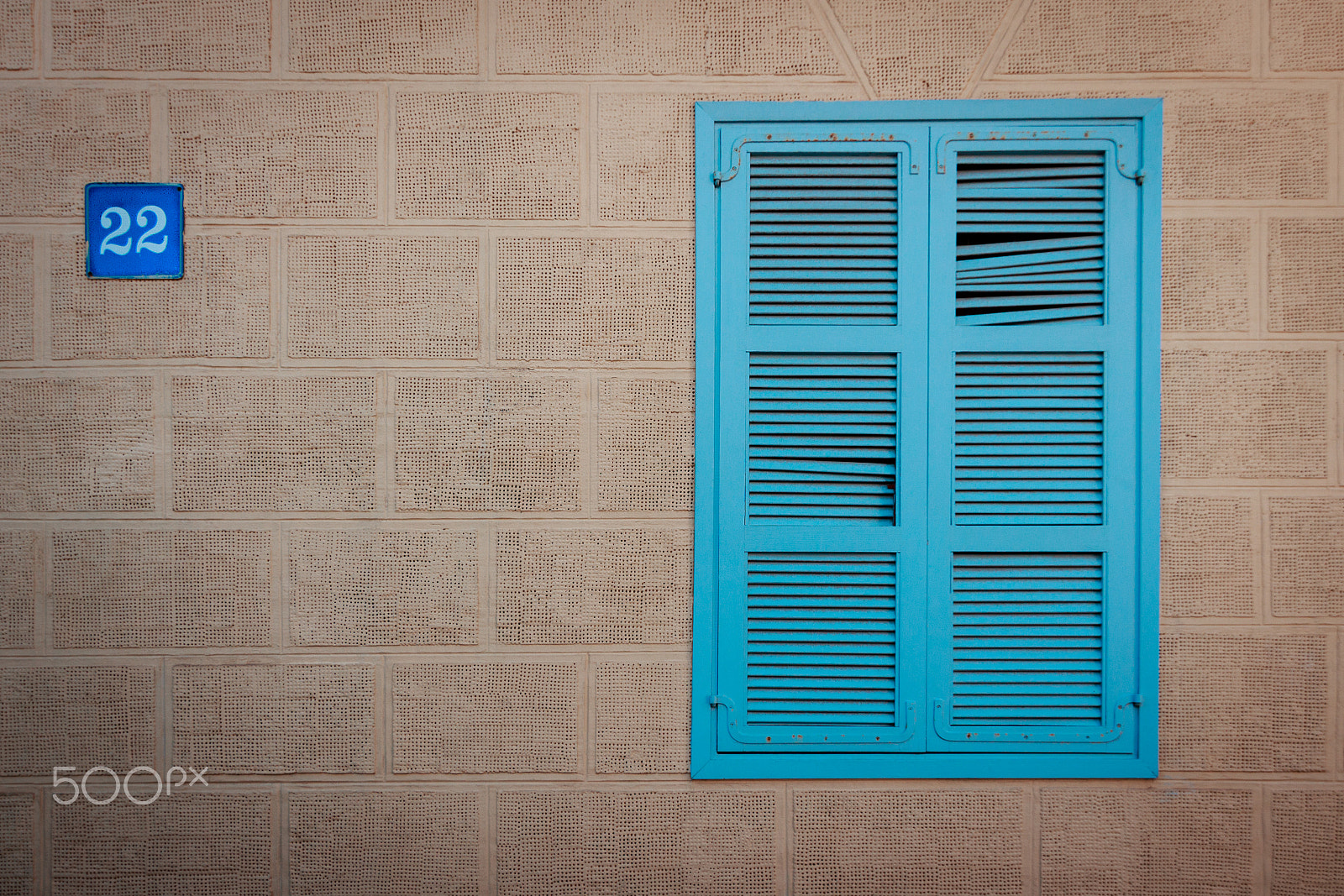 Canon EOS 650D (EOS Rebel T4i / EOS Kiss X6i) sample photo. Closed window photography