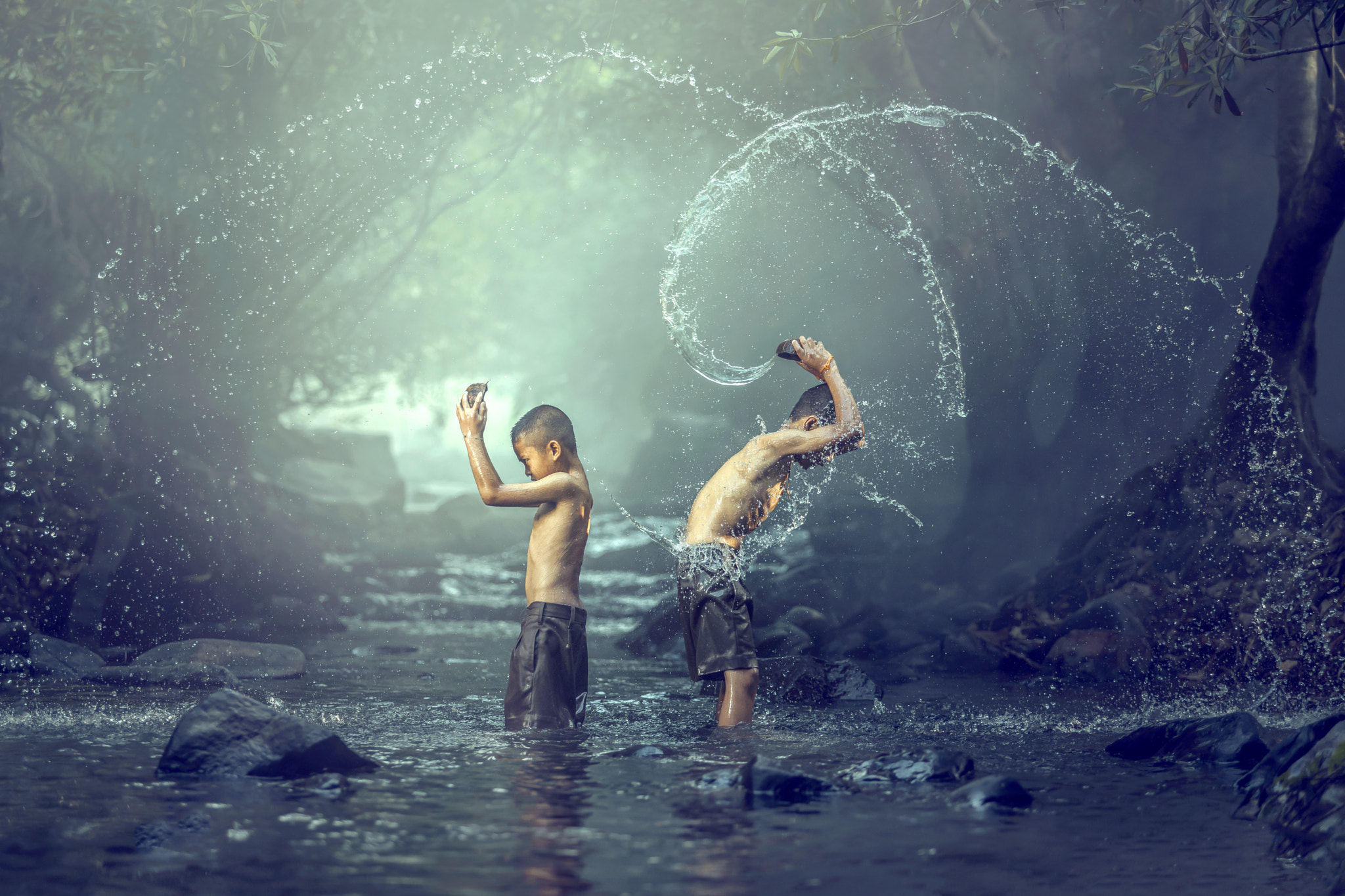 Canon EF 70-200mm F2.8L USM sample photo. Asian boy are splashing in a streams. photography