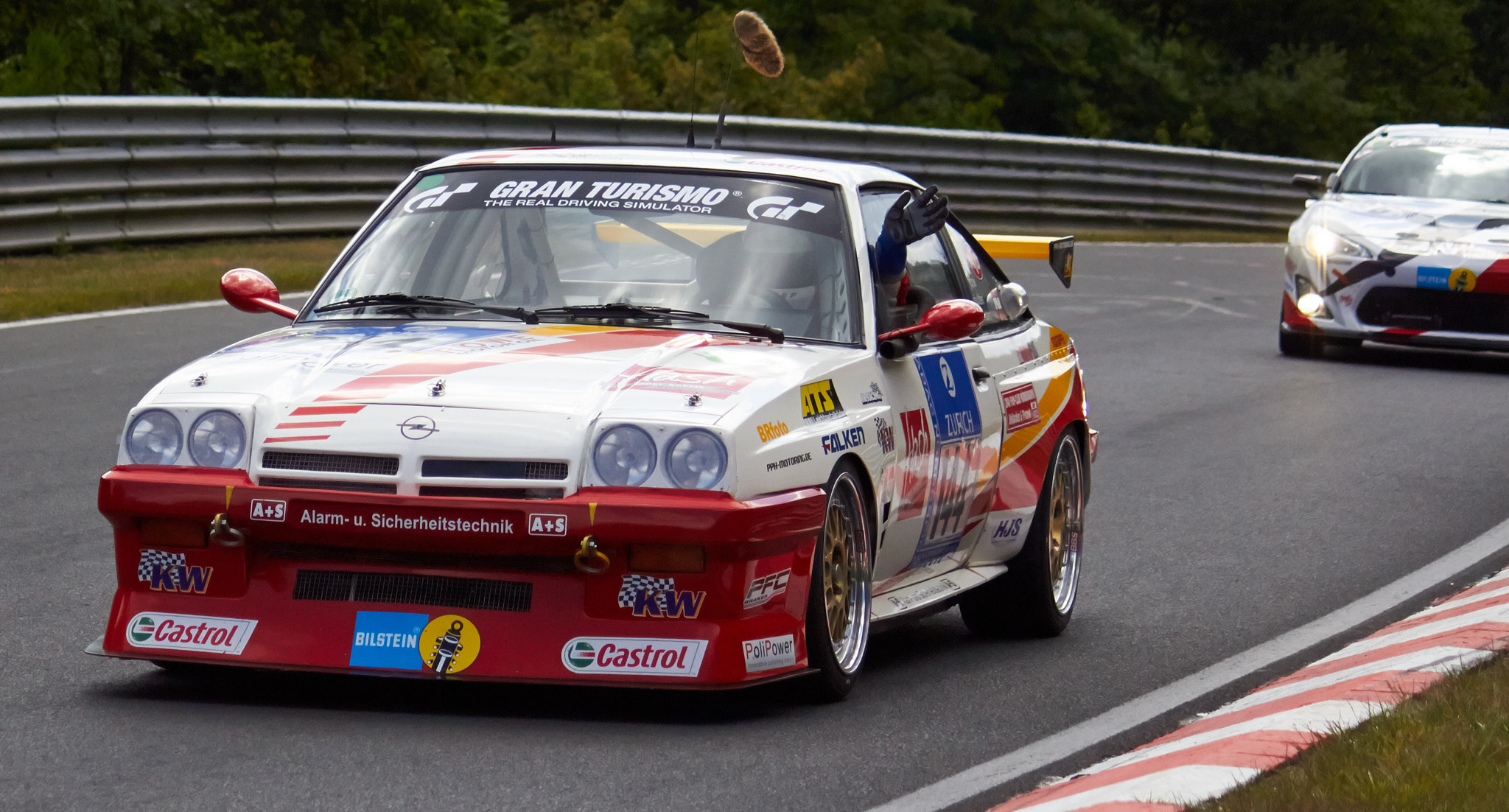 Canon EF-S 55-250mm F4-5.6 IS sample photo. Opel manta racecar photography