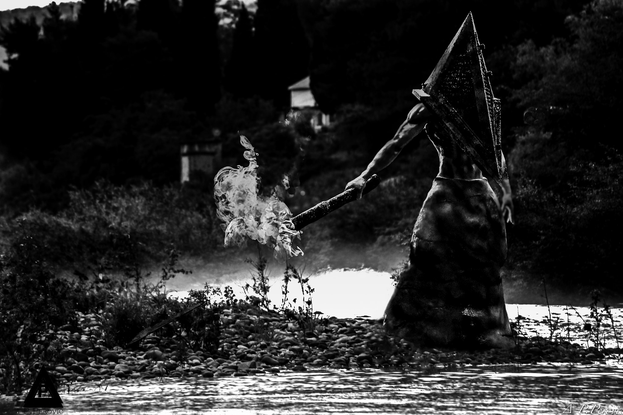 Canon EF-S 55-250mm F4-5.6 IS sample photo. Pyramid head photography