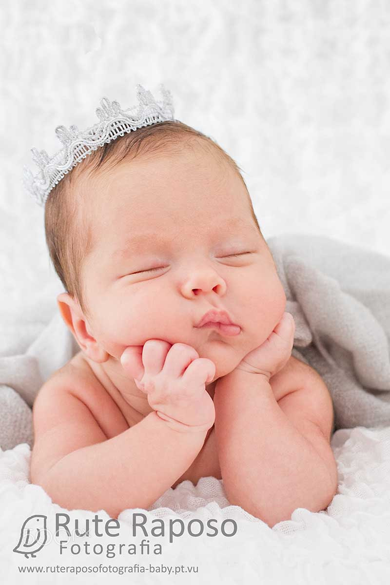 Canon EF 50mm F2.5 Macro sample photo. Newborn baby photography