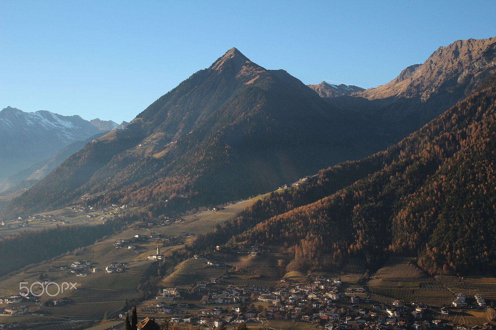 Canon EOS 100D (EOS Rebel SL1 / EOS Kiss X7) sample photo. Merano photography