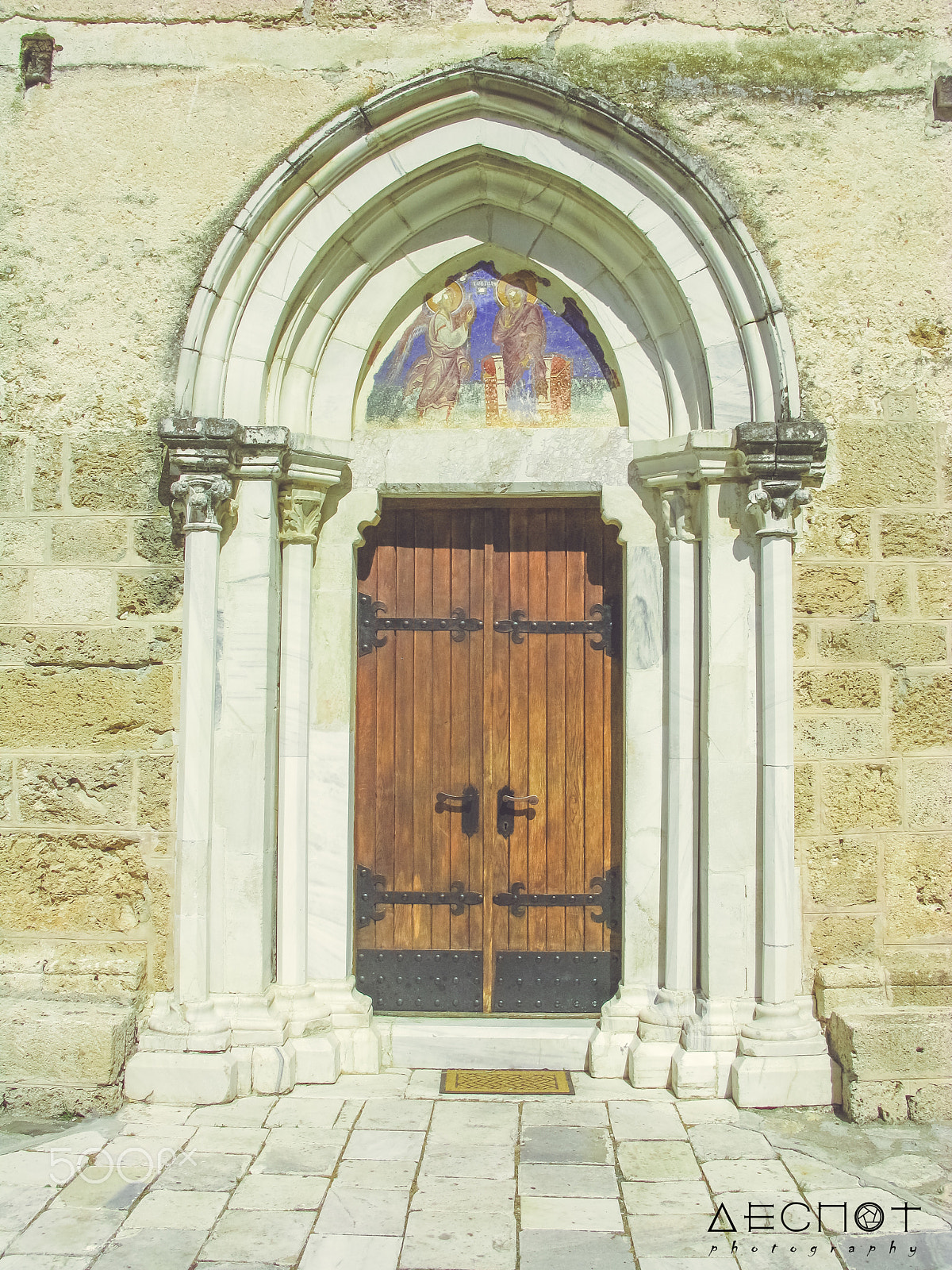 Canon POWERSHOT A650 IS sample photo. Front portal of gradac monastery photography