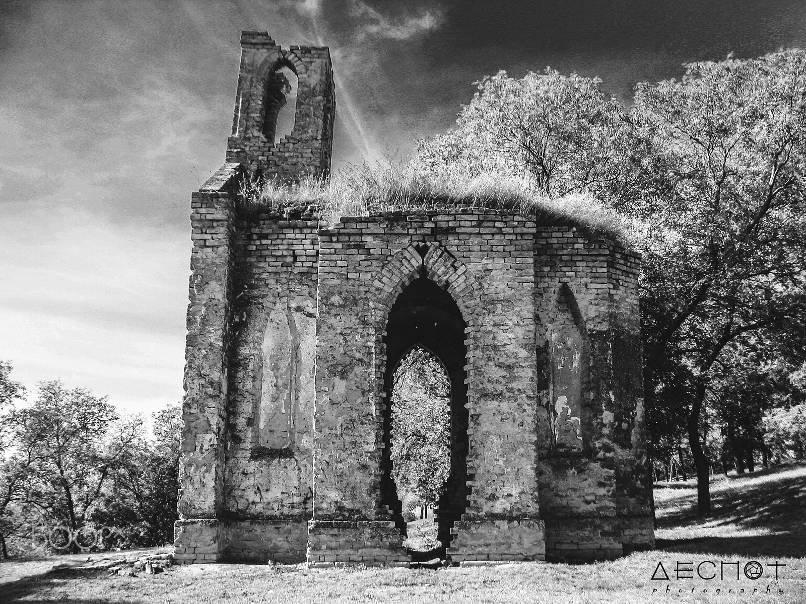 Canon POWERSHOT A620 sample photo. A ruined old church photography