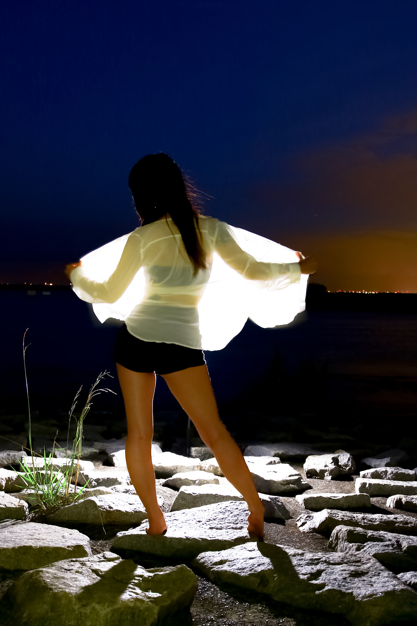 Canon EF 11-24mm F4L USM sample photo. Model:waka photography