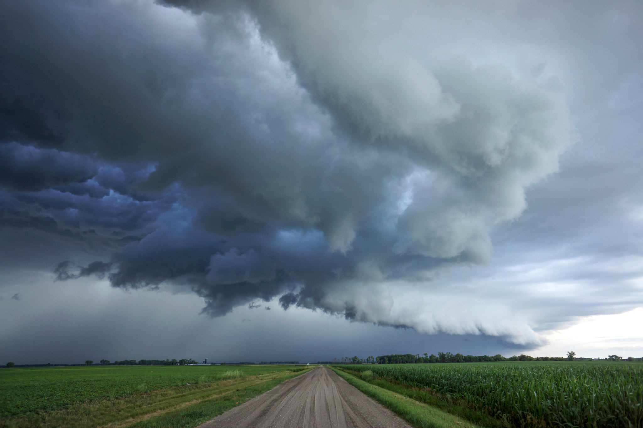 Sony Alpha NEX-7 + Sony E 16mm F2.8 sample photo. Storm road photography