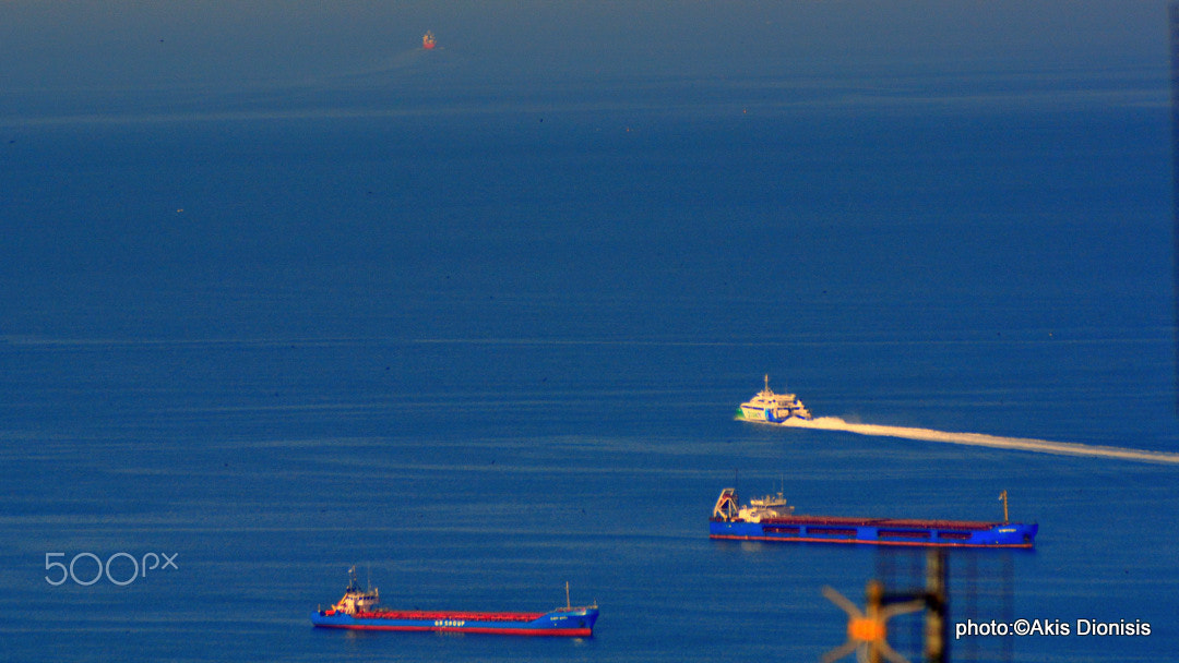 Sigma 70-210mm F4-5.6 UC-II sample photo. Flyingcat 4 at thessaloniki port photography