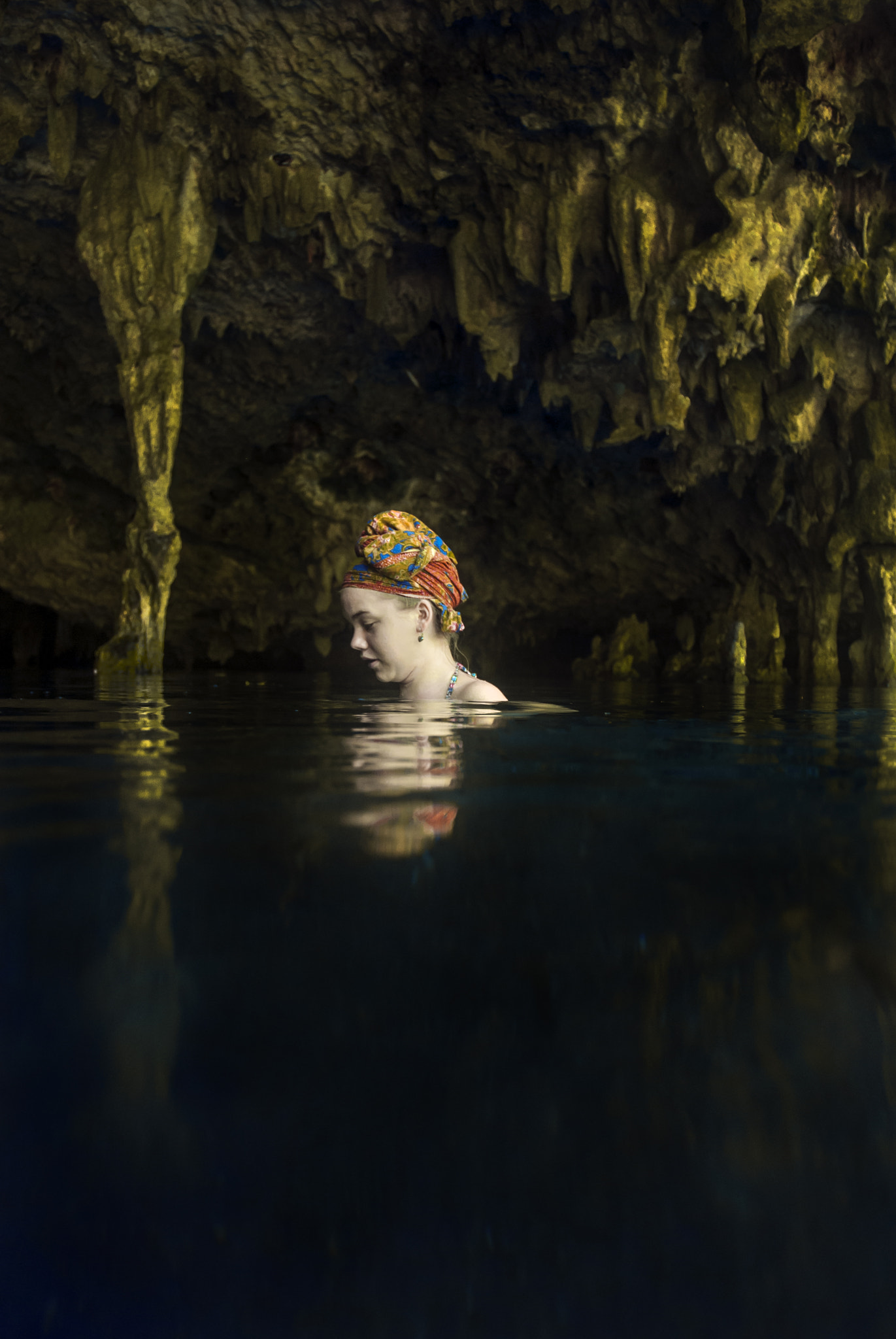 Nikon D200 sample photo. La joven del cenote photography