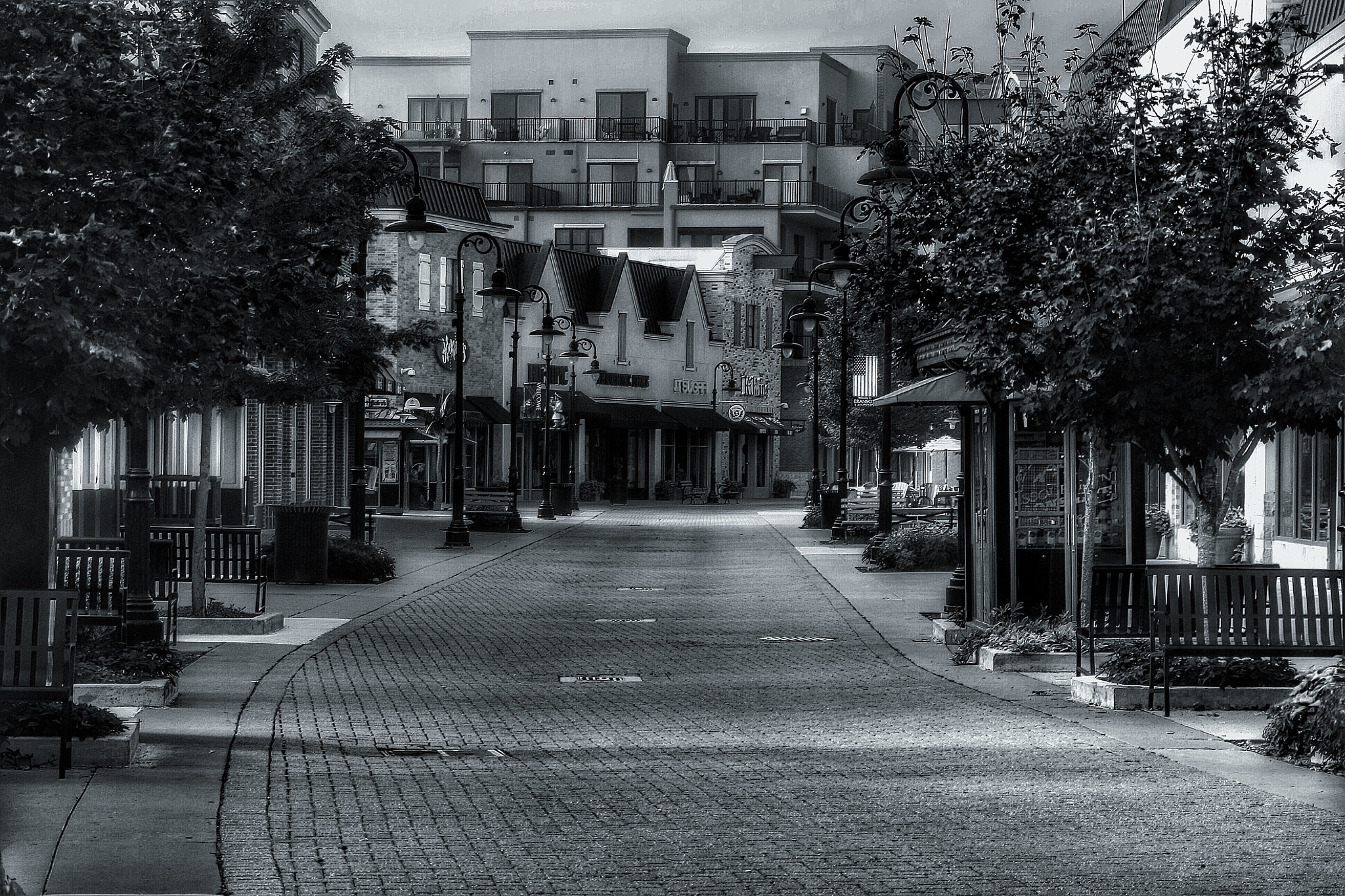 Canon 28-200mm sample photo. Branson landing early morning photography