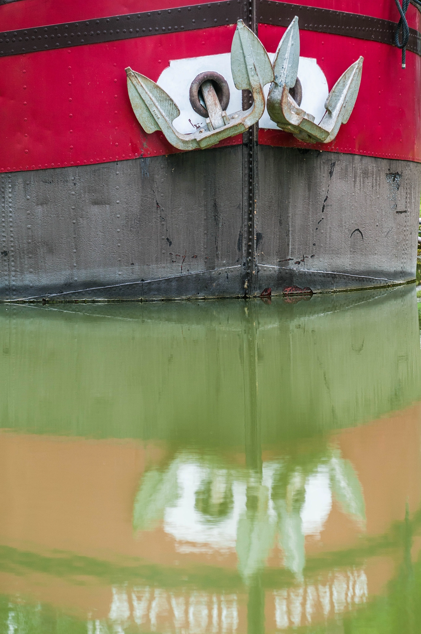 AF-S Zoom-Nikkor 80-200mm f/2.8D IF-ED sample photo. Canal du midi photography