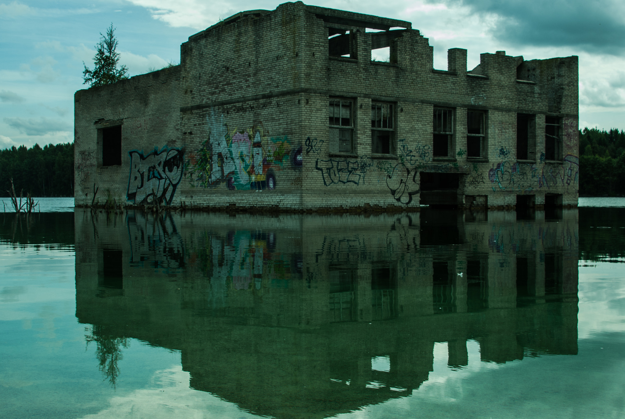 Nikon D60 sample photo. Urban photography