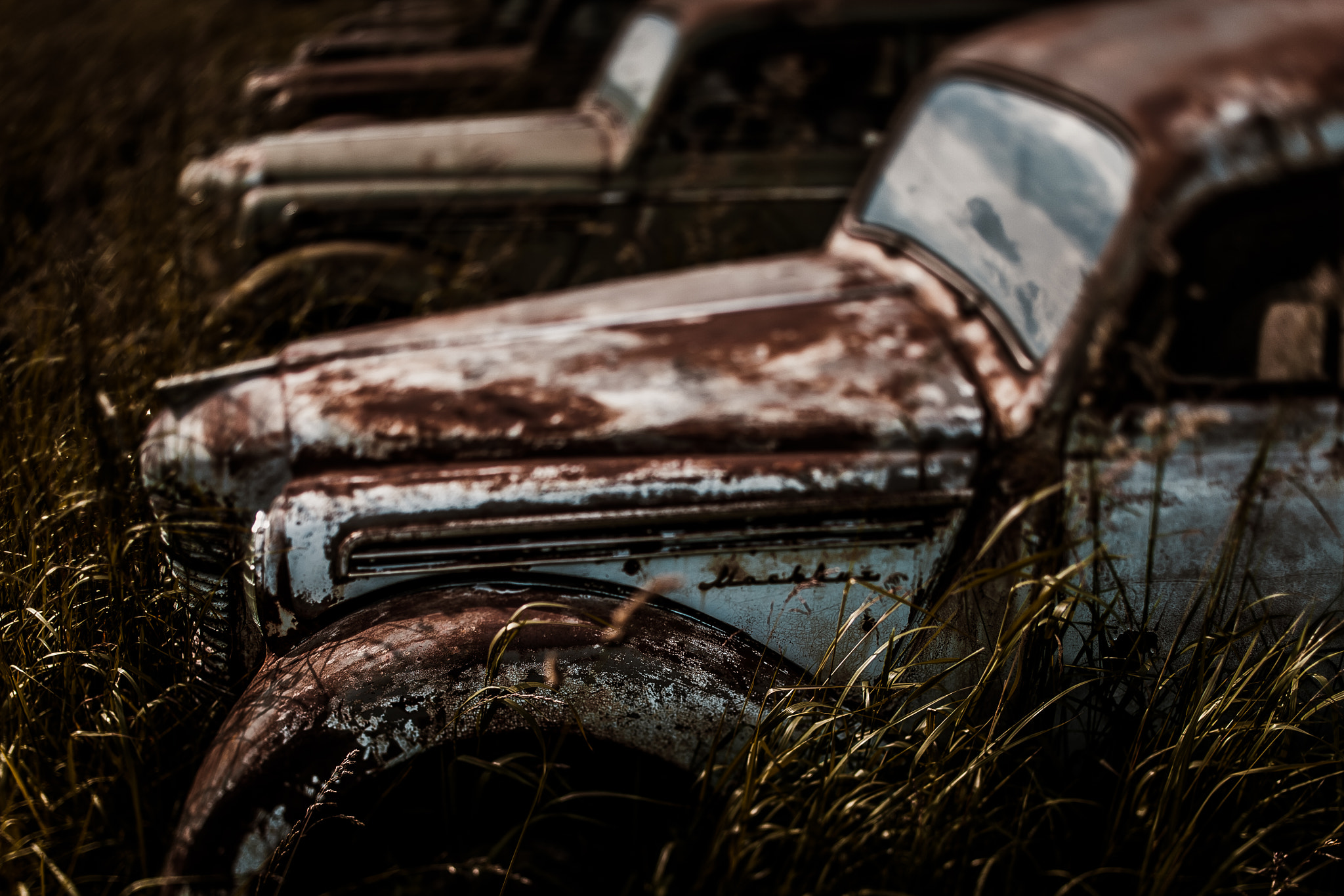 Canon EOS 5D + Canon TS-E 45mm F2.8 Tilt-Shift sample photo. Old russian car photography