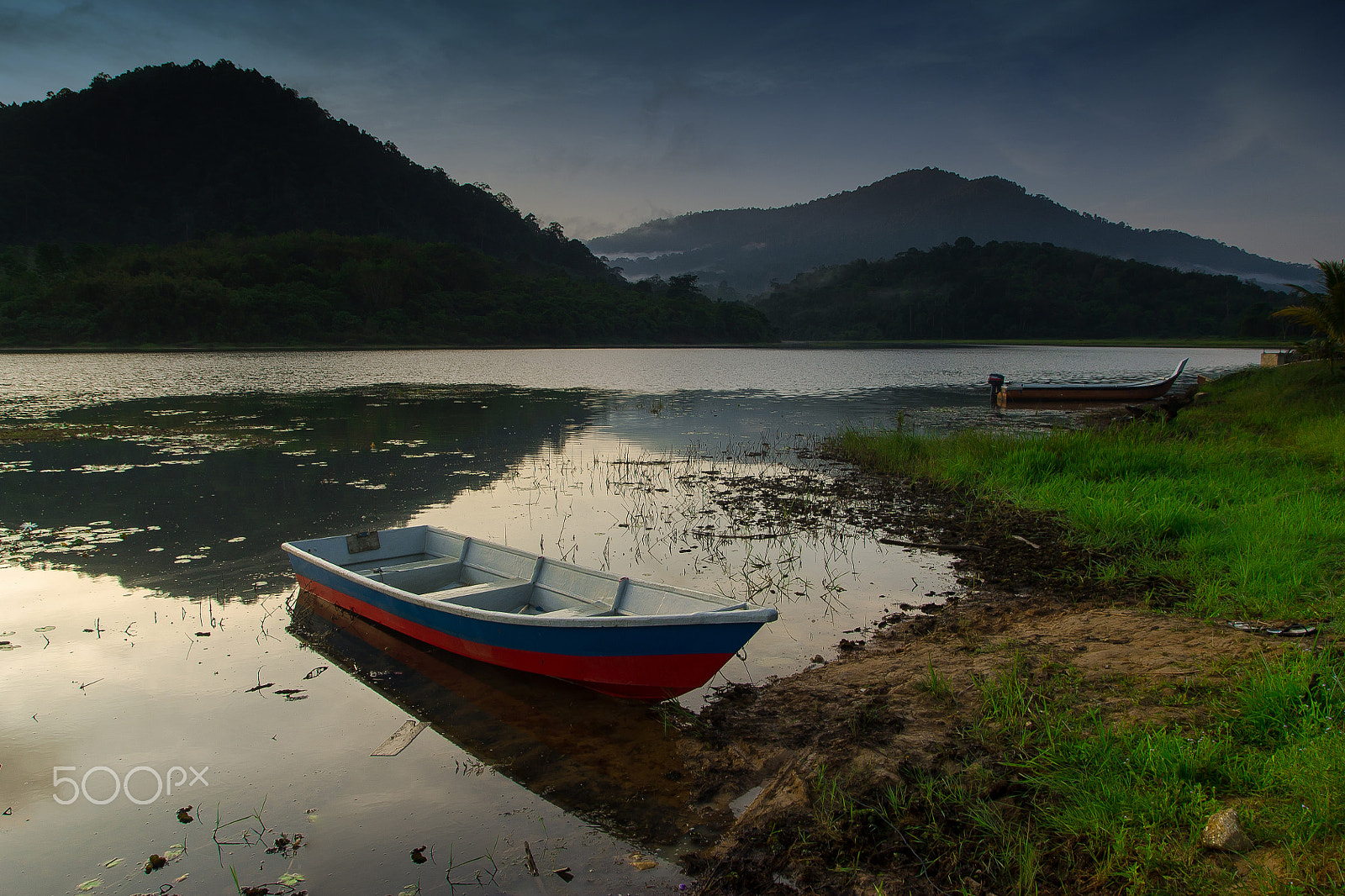 Tamron SP AF 17-50mm F2.8 XR Di II LD Aspherical (IF) sample photo. Calmness photography
