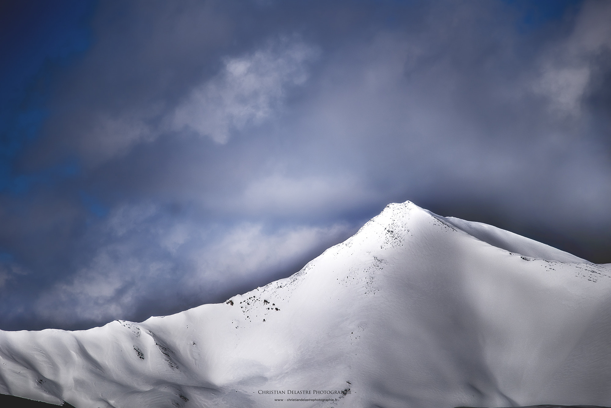 Sigma 120-400mm F4.5-5.6 DG OS HSM sample photo. Velours hivernal photography