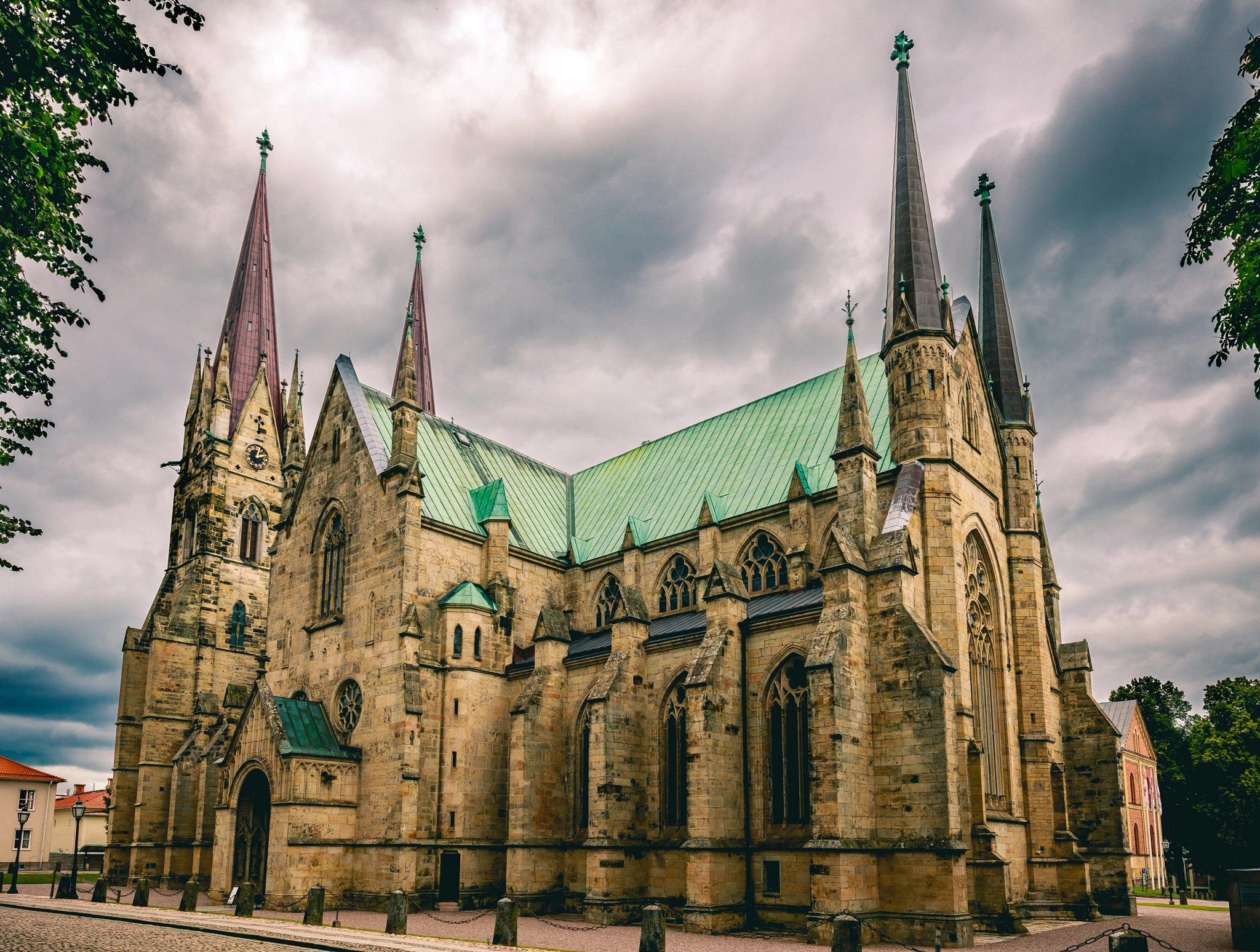 Sigma 20mm F1.4 DG HSM Art sample photo. Skara cathedral photography