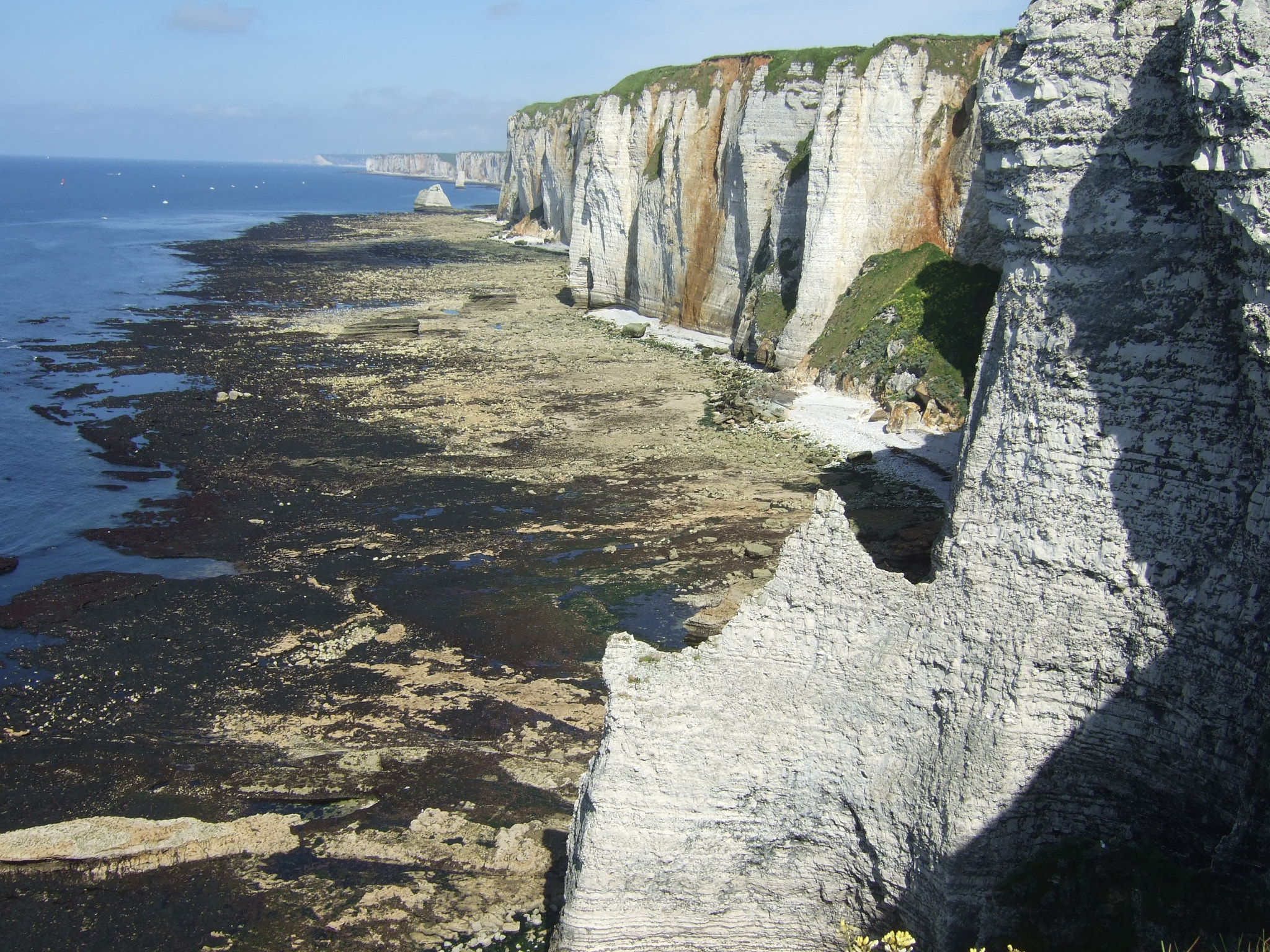 Fujifilm FinePix F30 sample photo. Etretat, france photography