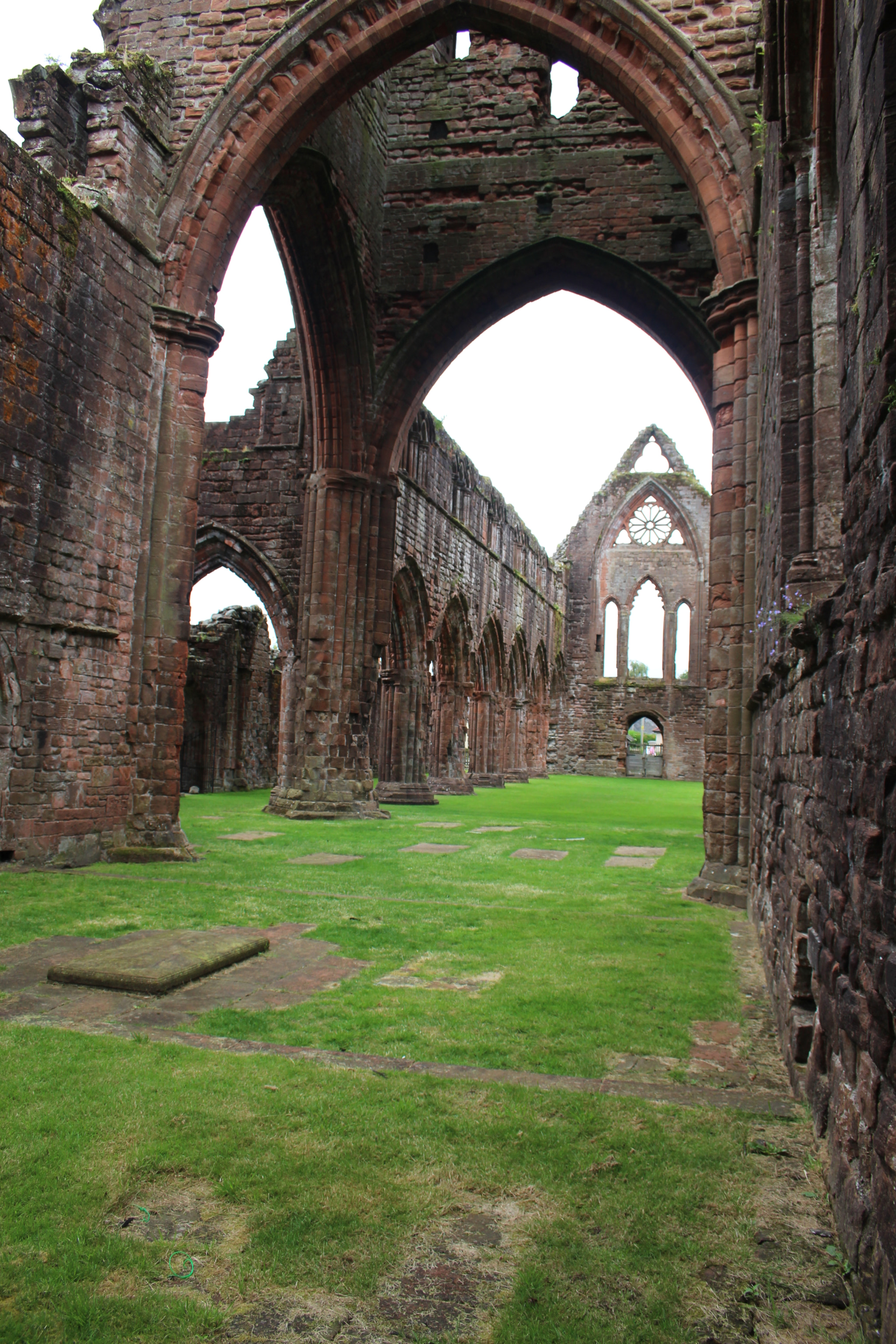 Canon EF-S 18-55mm F3.5-5.6 II sample photo. Sweetheart abbey photography
