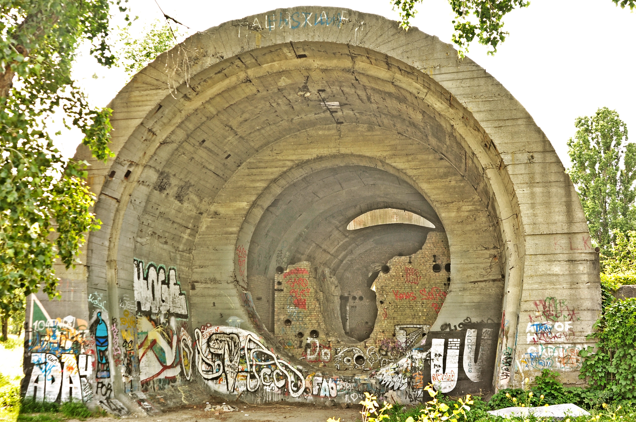 Nikon AF Nikkor 24-85mm F2.8-4D IF sample photo. Stalin's tunnel photography