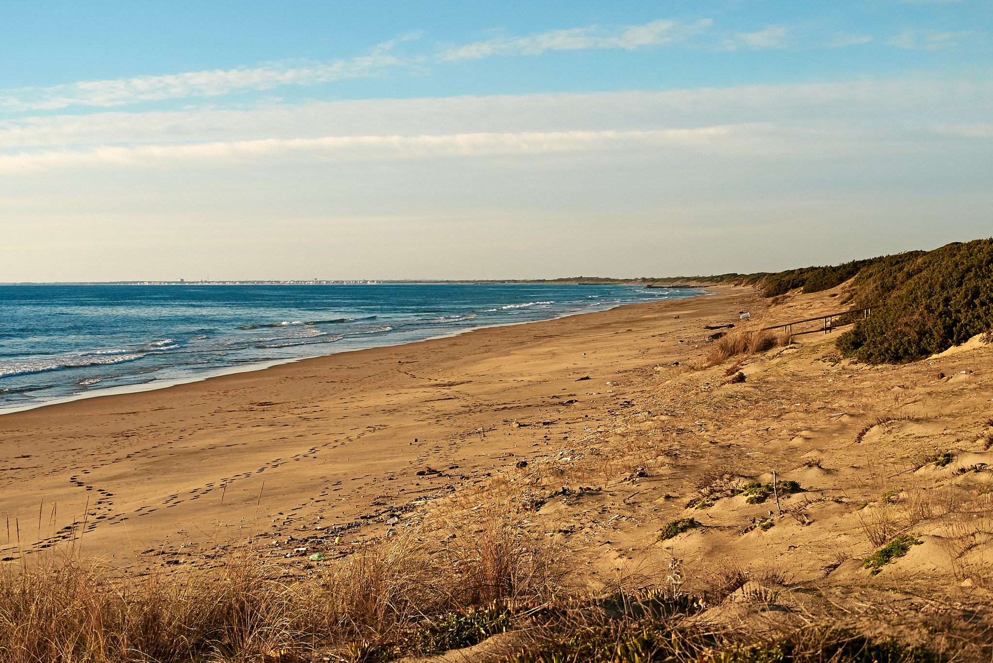 Panasonic Lumix DMC-GF1 sample photo. Latina beach photography