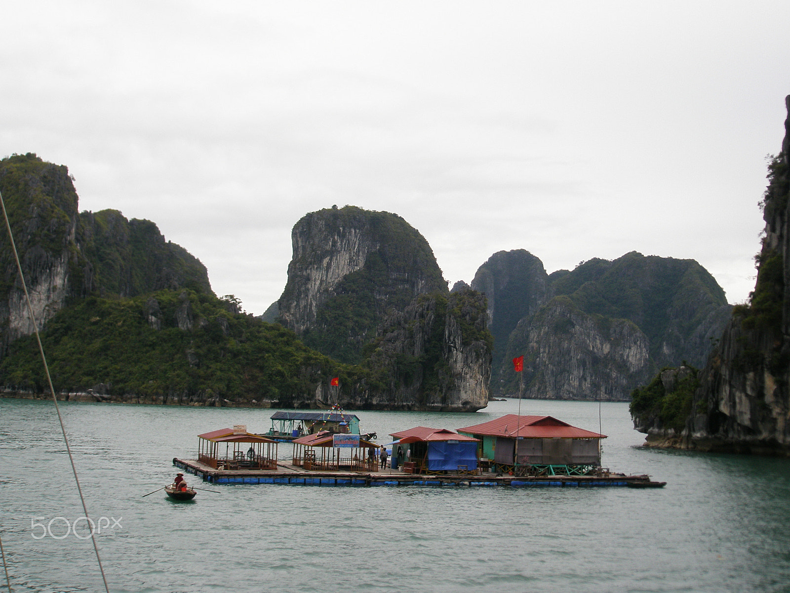 Olympus FE240/X795 sample photo. Fishermen's floating houses photography