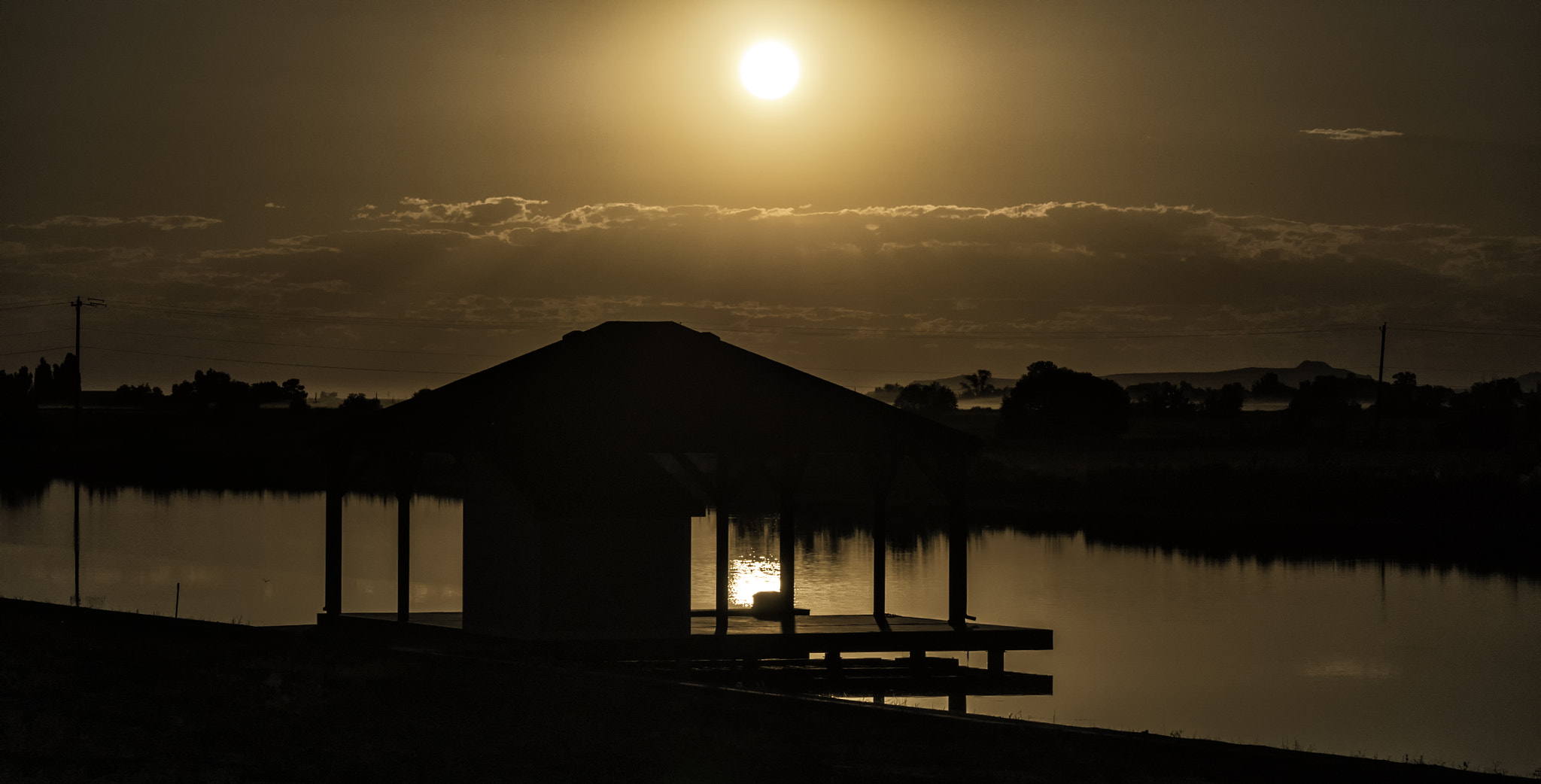 Panasonic Lumix DMC-GH4 sample photo. Sun overload photography