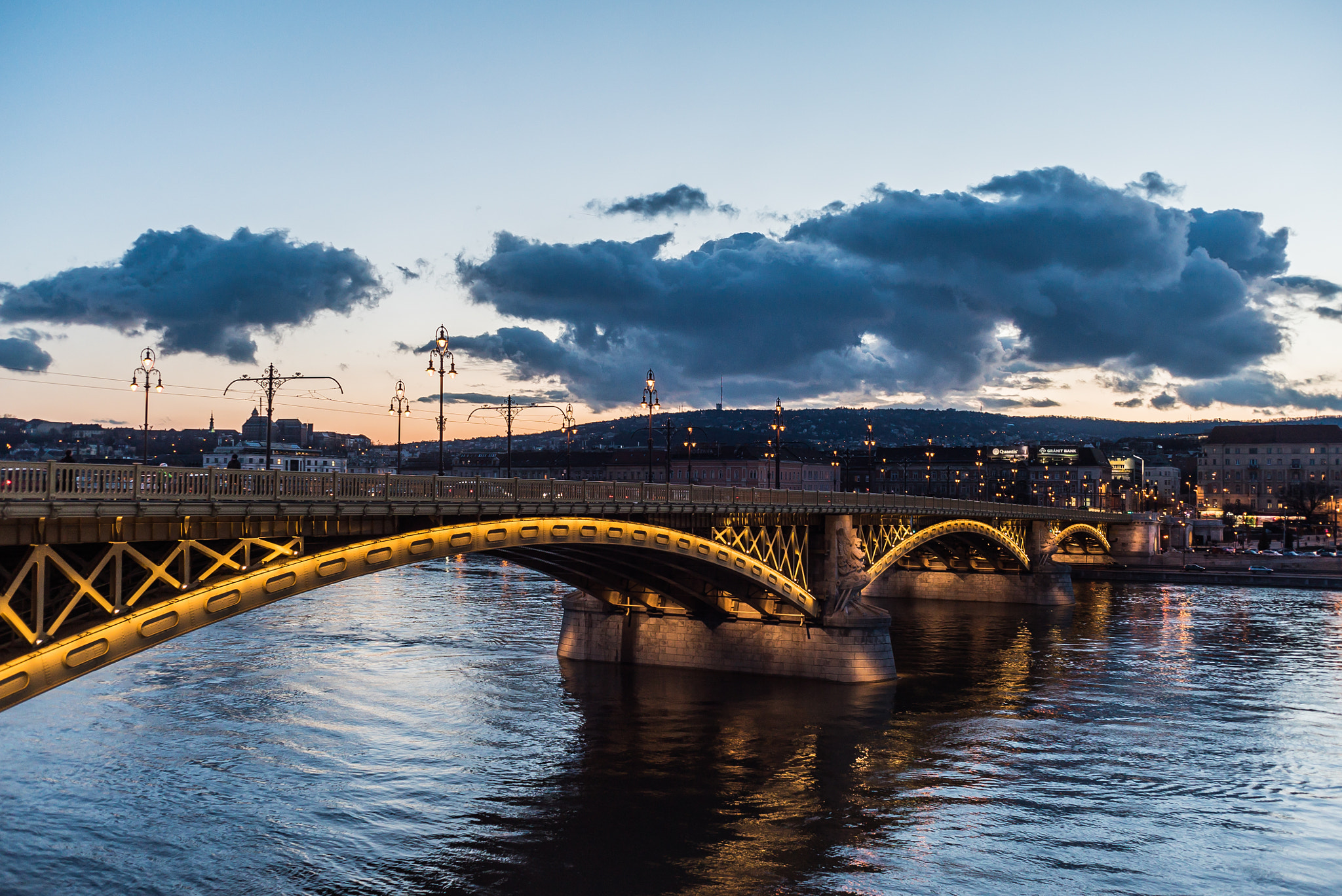 Sony a7S + Minolta AF 28-85mm F3.5-4.5 sample photo. Budapest bridge photography