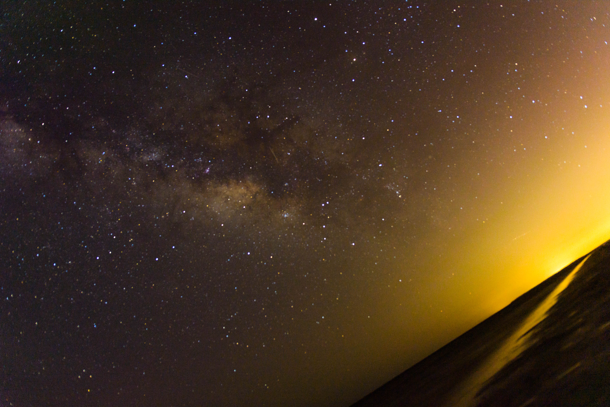 Nikon D5200 + Sigma 18-35mm F1.8 DC HSM Art sample photo. Stars over the shoreline photography